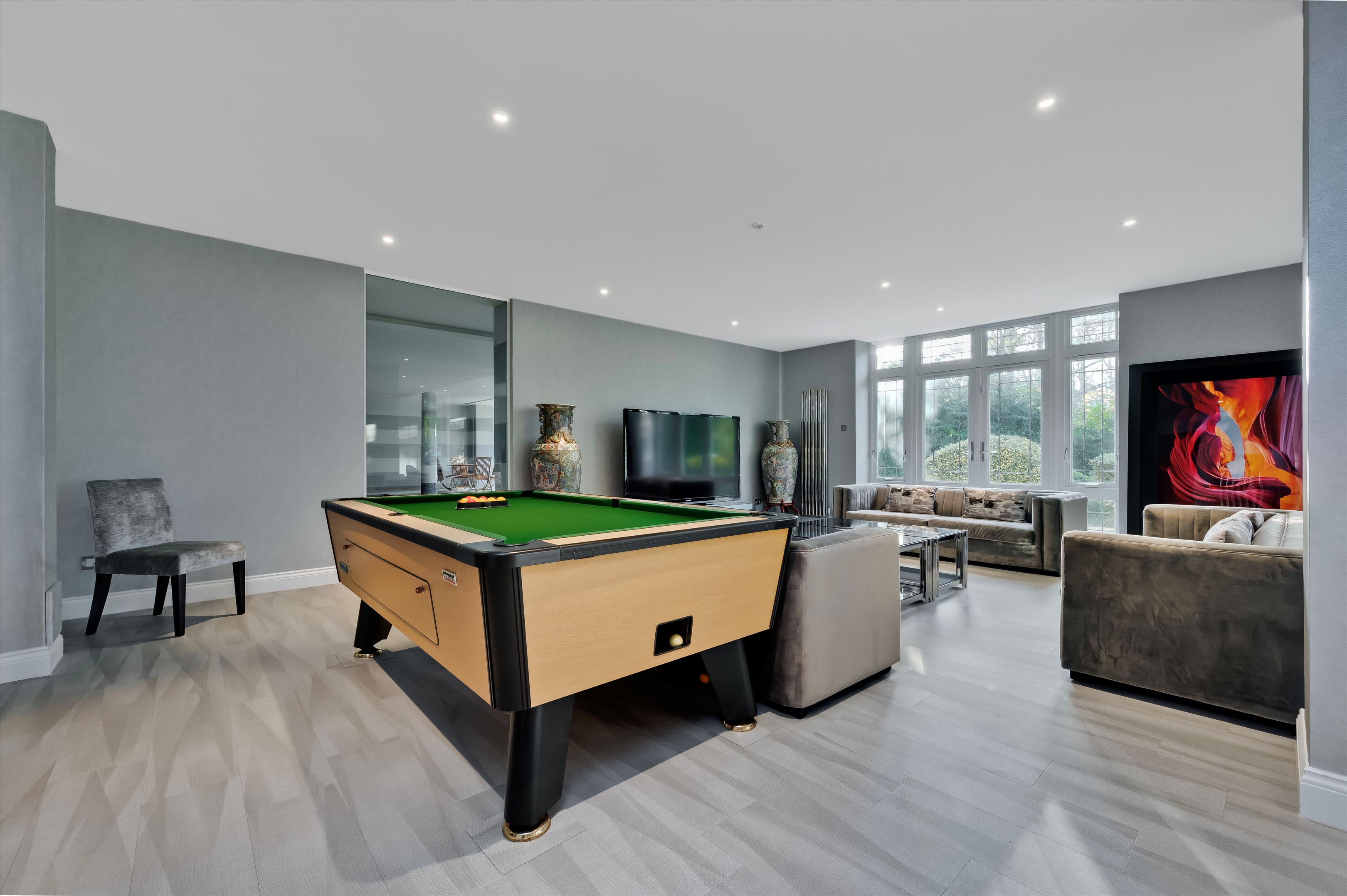 Ravencroft Road, St George's Hill, Weybridge, Surrey KT13