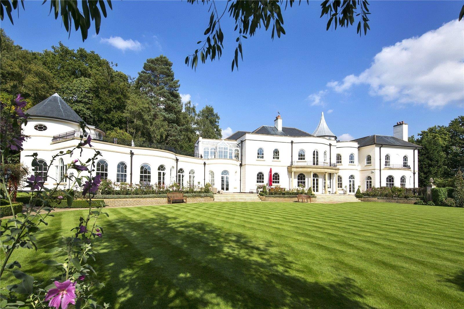 Rodona Road, St George's Hill, Weybridge, Surrey KT13