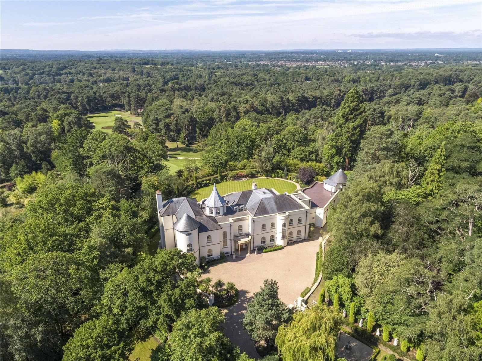 Rodona Road, St George's Hill, Weybridge, Surrey KT13