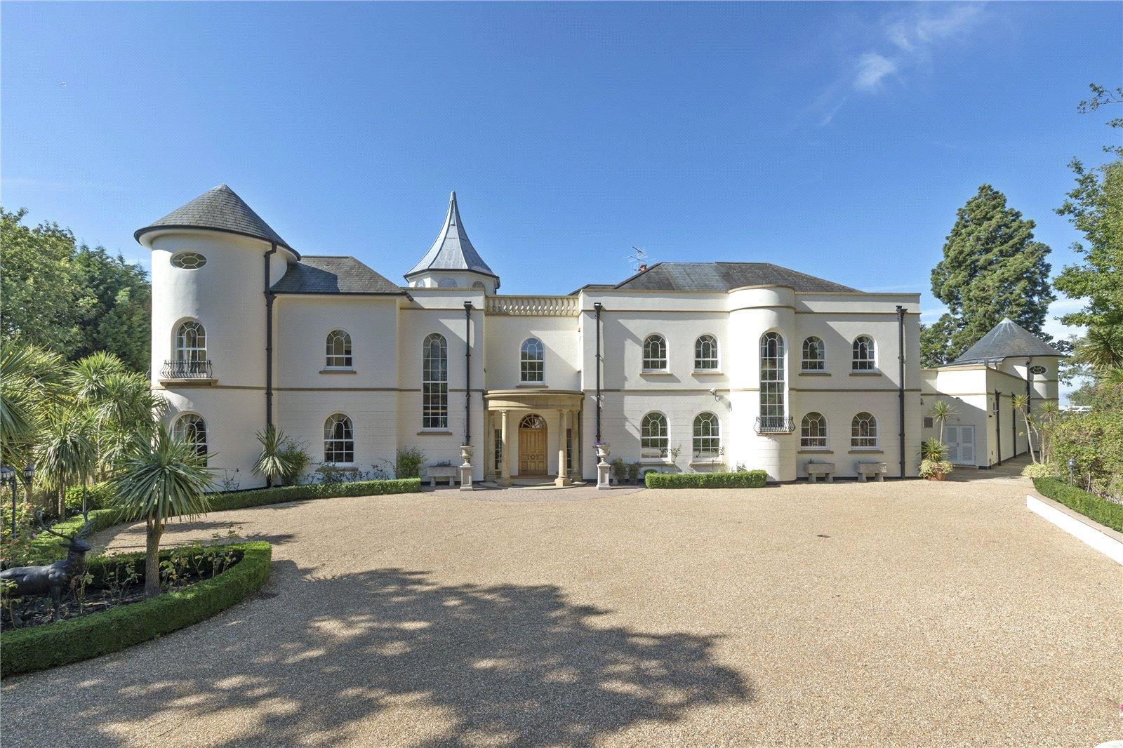 Rodona Road, St George's Hill, Weybridge, Surrey KT13