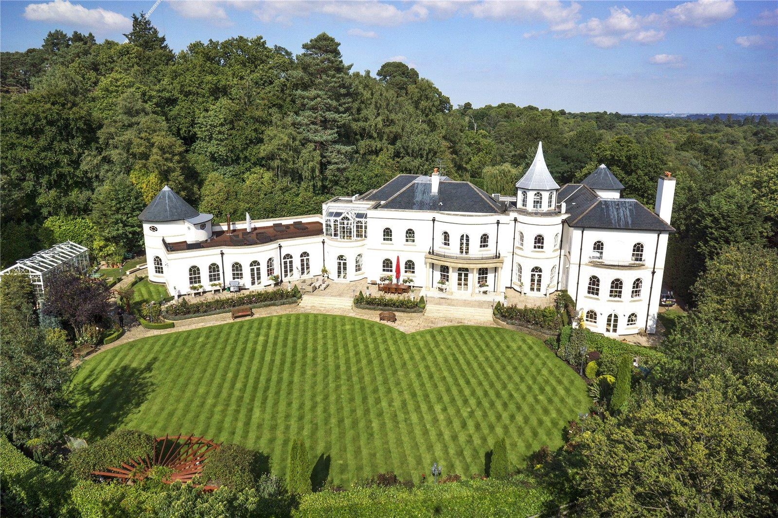 Rodona Road, St George's Hill, Weybridge, Surrey KT13