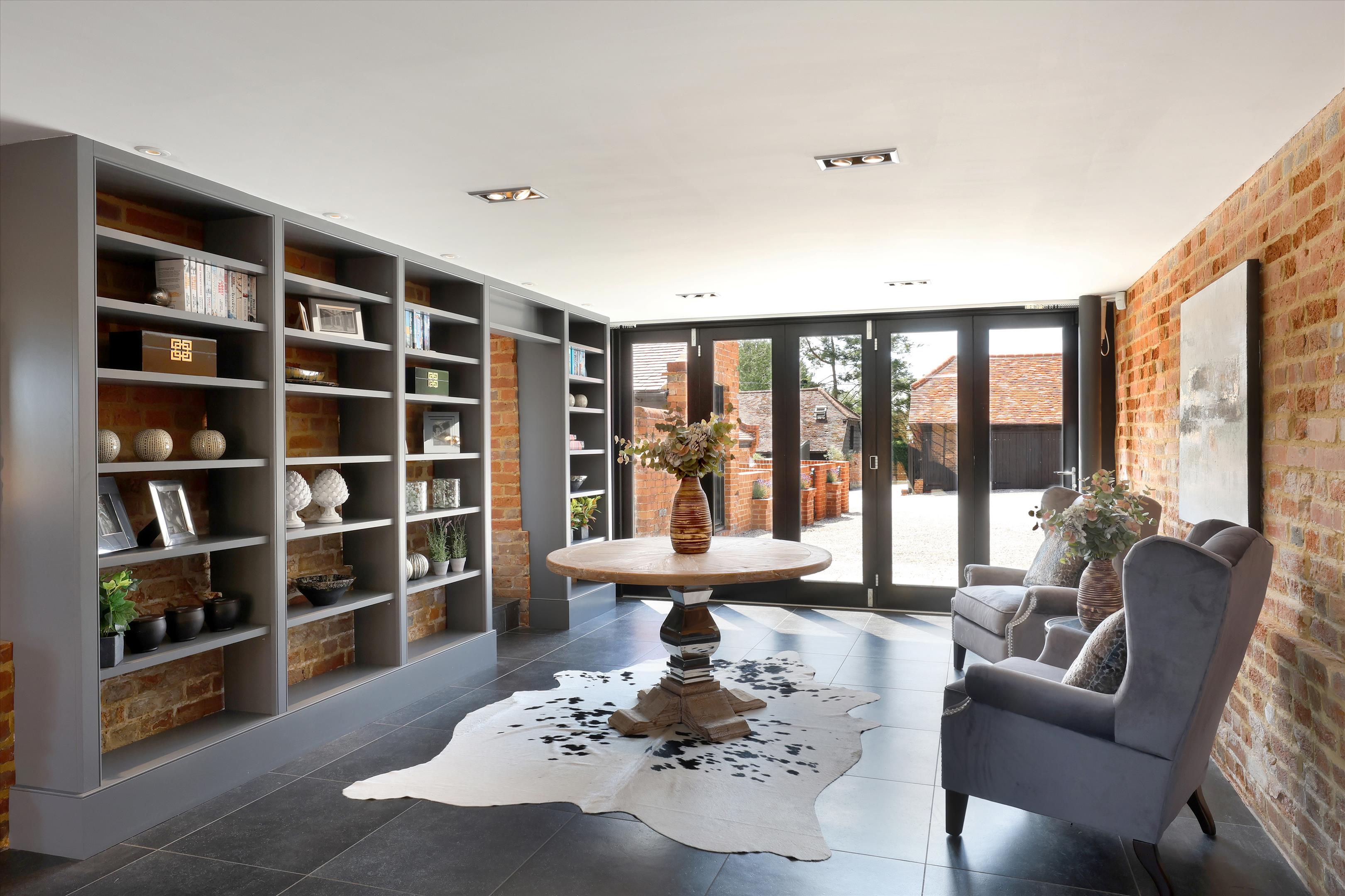 Lutmans Haven, Knowl Hill, Reading, Berkshire, RG10.
