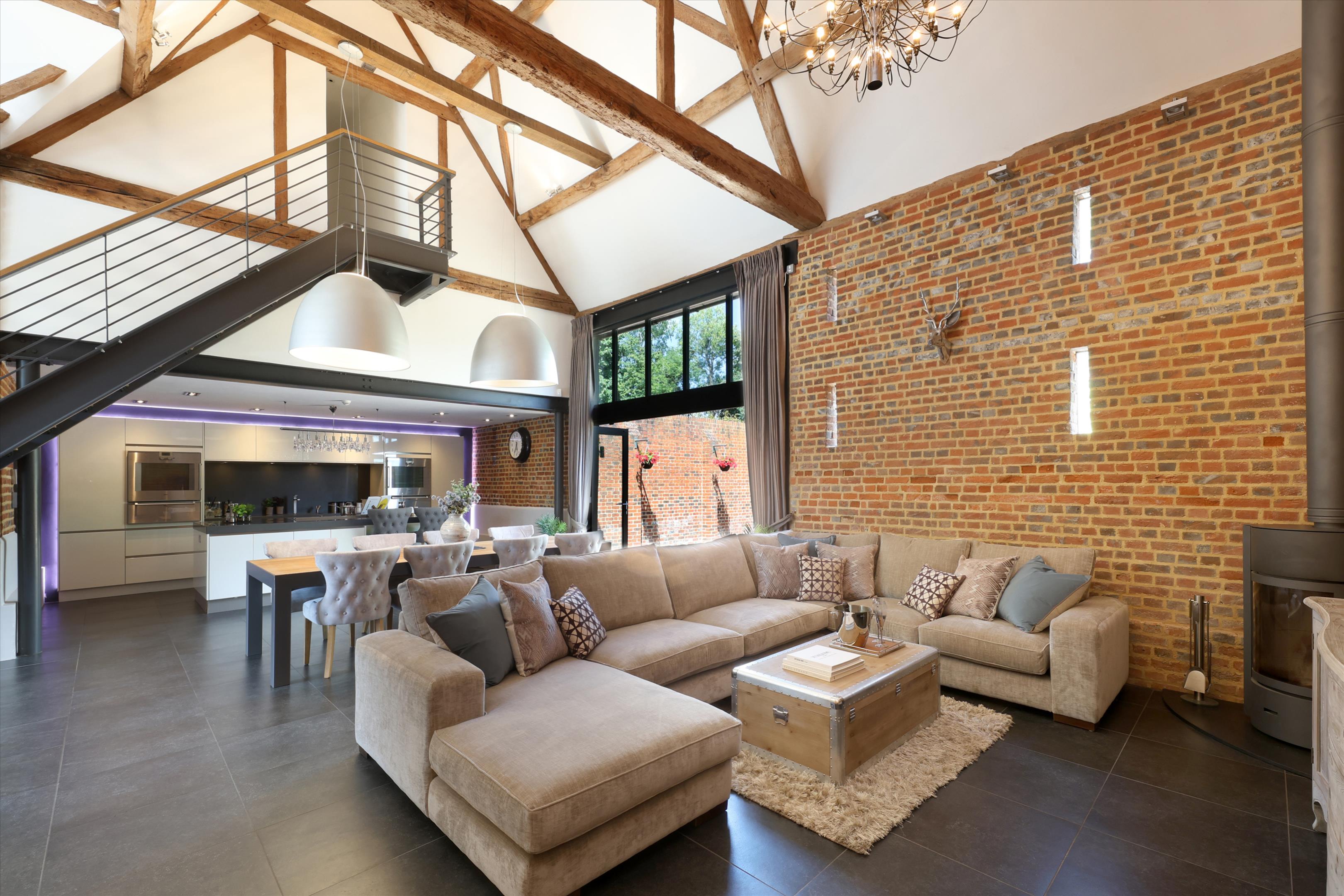 Lutmans Haven, Knowl Hill, Reading, Berkshire, RG10.