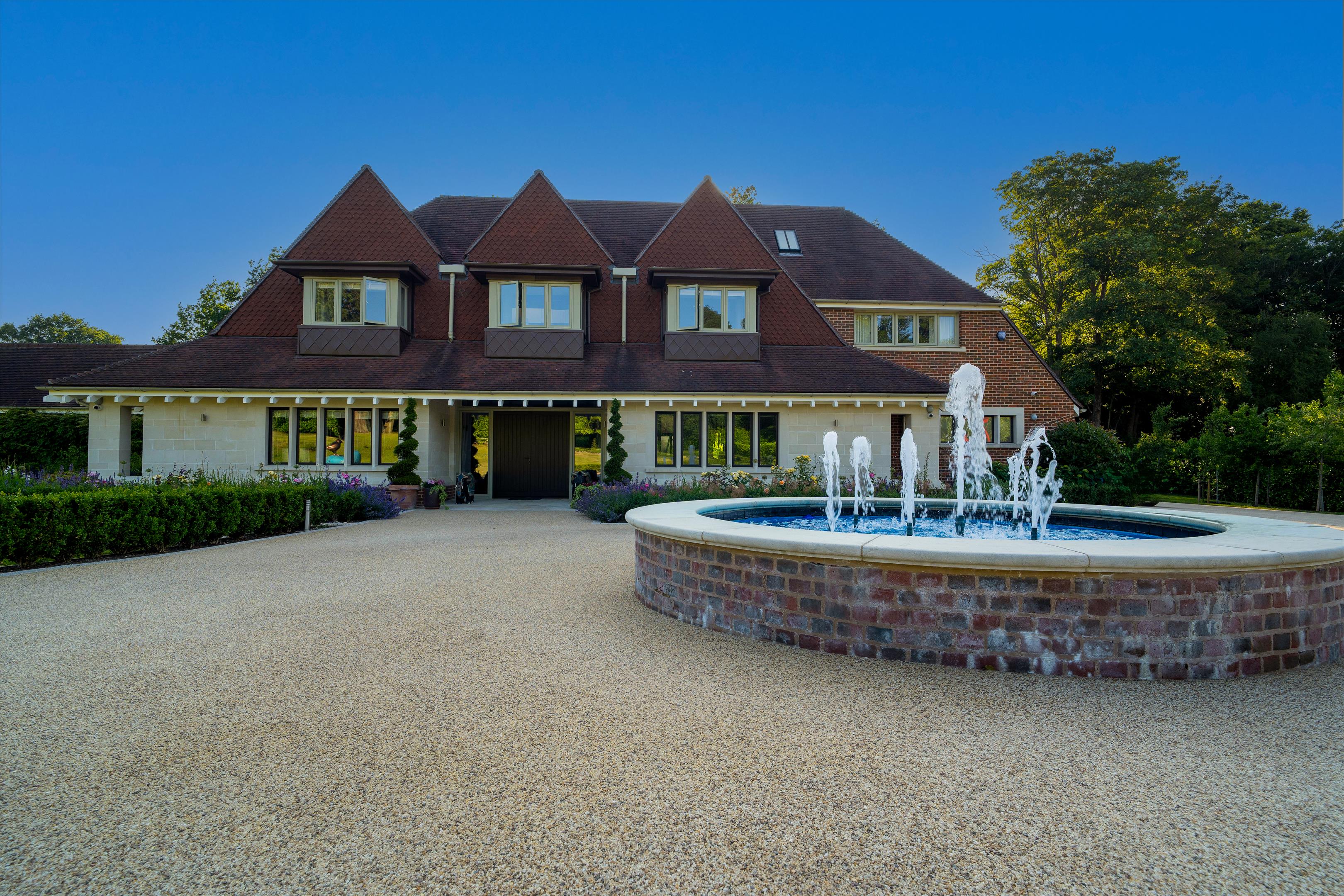 Wildernesse Avenue, Sevenoaks, Kent TN15.