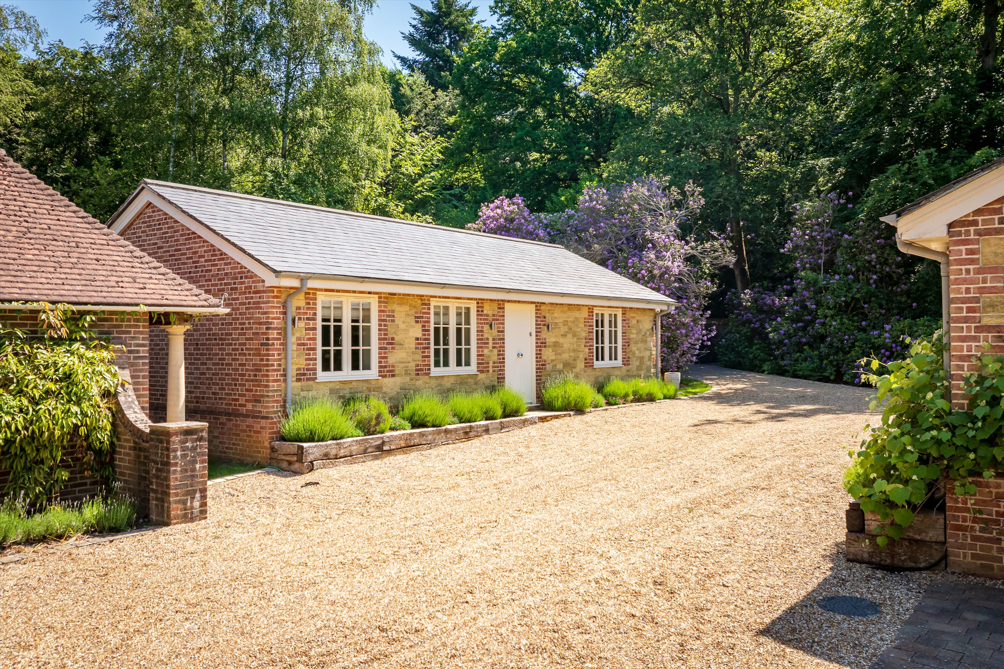 Hambledon Road, Busbridge, Godalming, Surrey GU8.