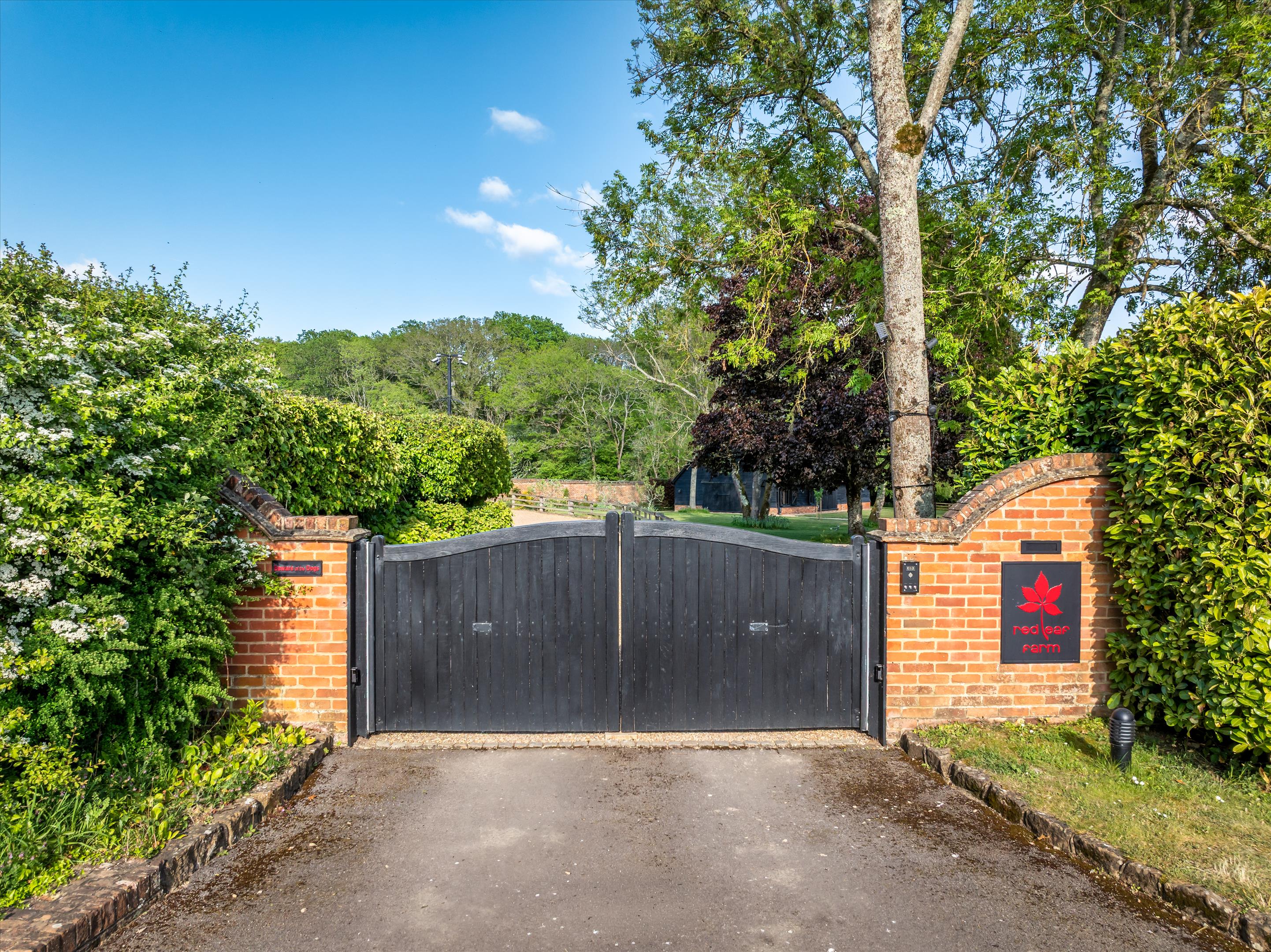 Hook House Lane, Dunsfold, Godalming, Surrey GU8.