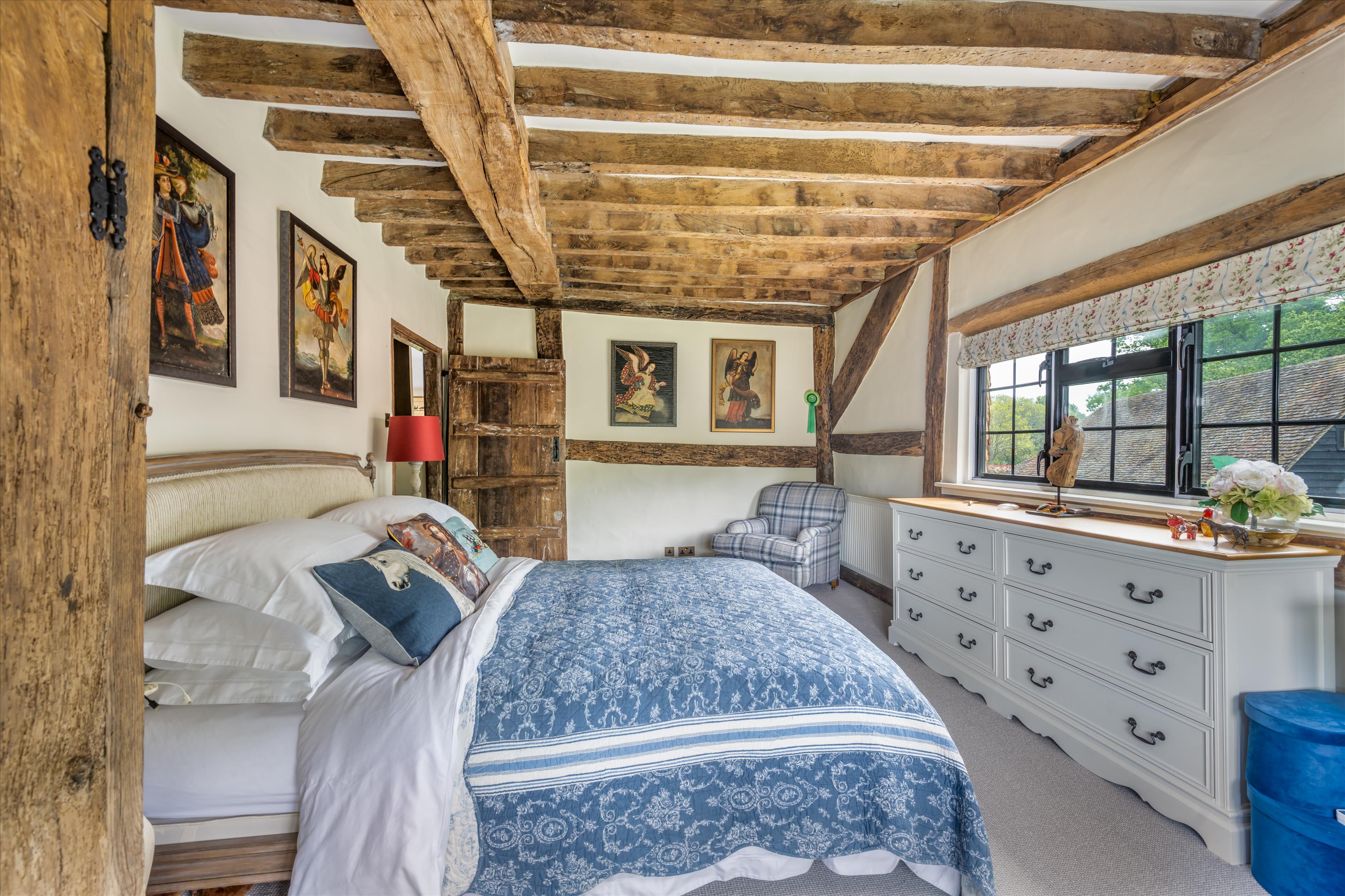 Hook House Lane, Dunsfold, Godalming, Surrey GU8.