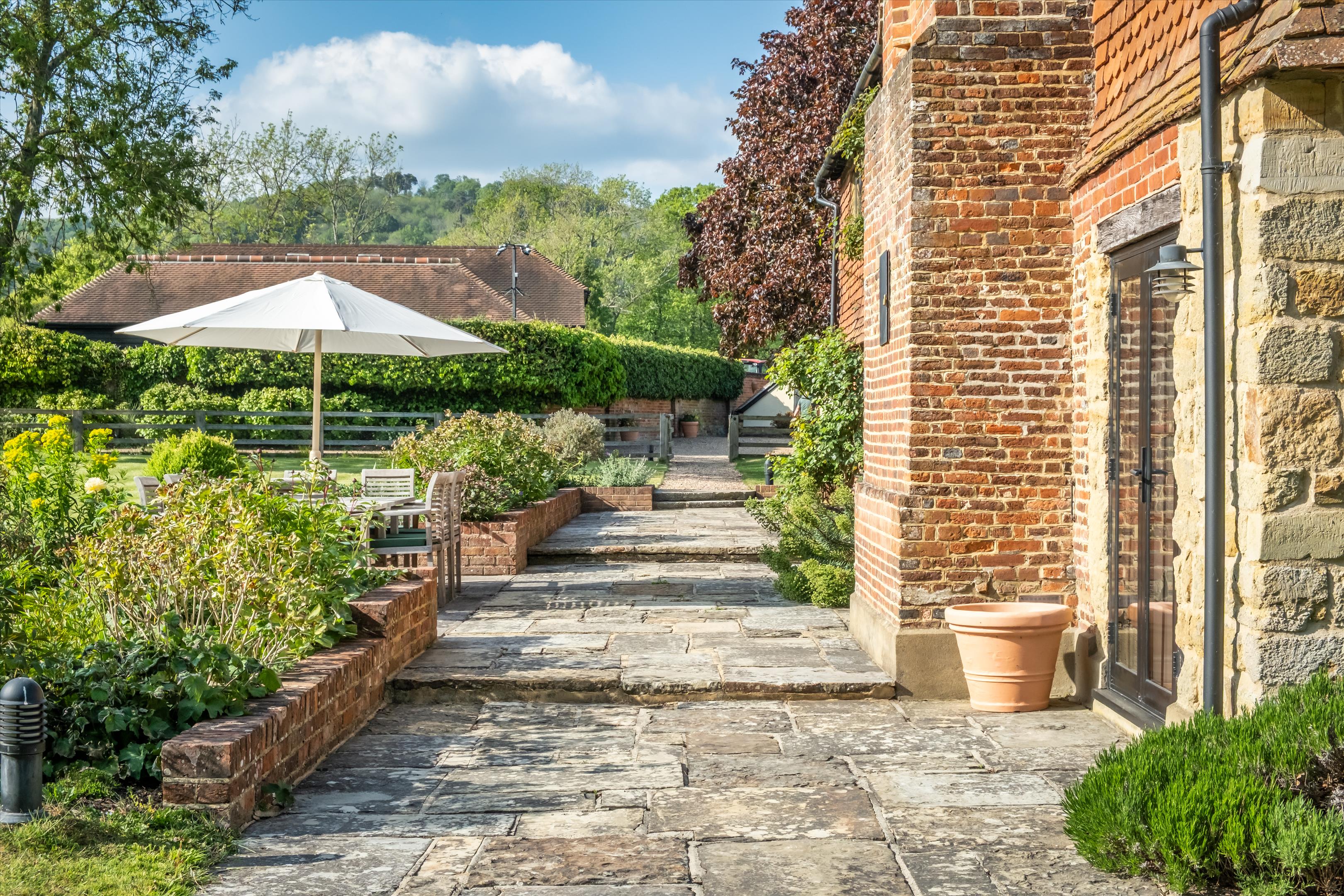 Hook House Lane, Dunsfold, Godalming, Surrey GU8.