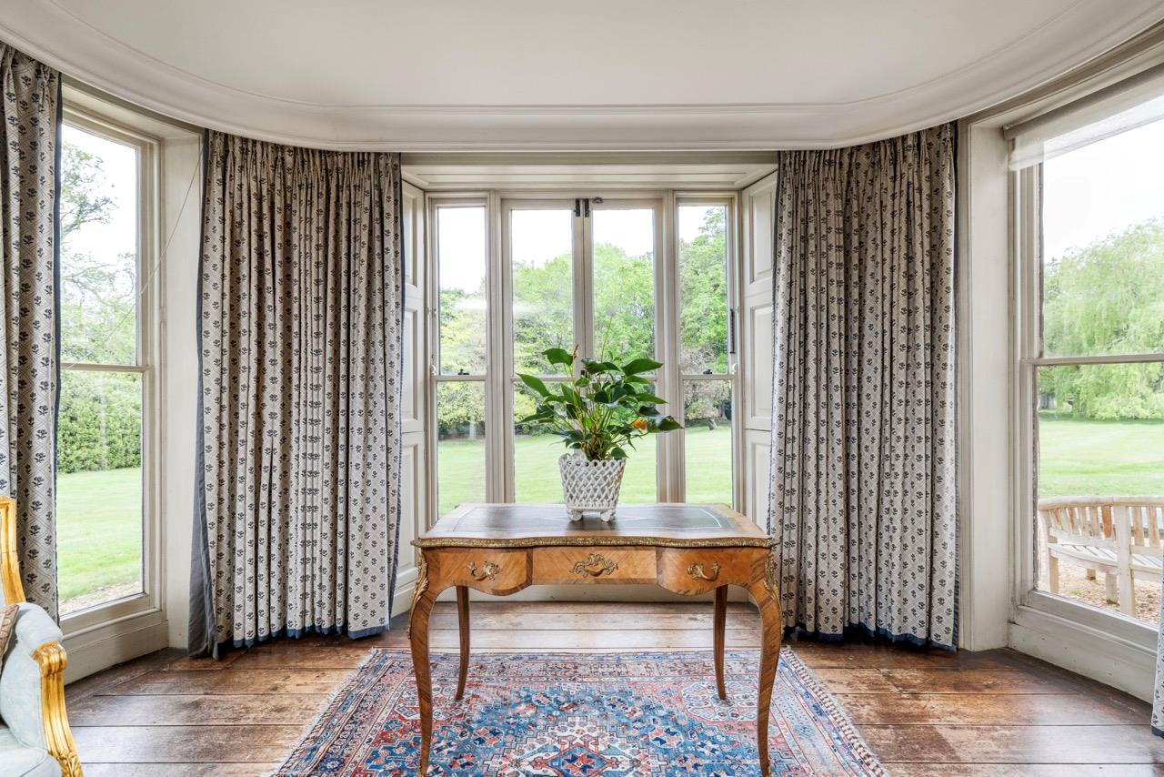 Farnham Road, Odiham, Hook, Hampshire, RG29