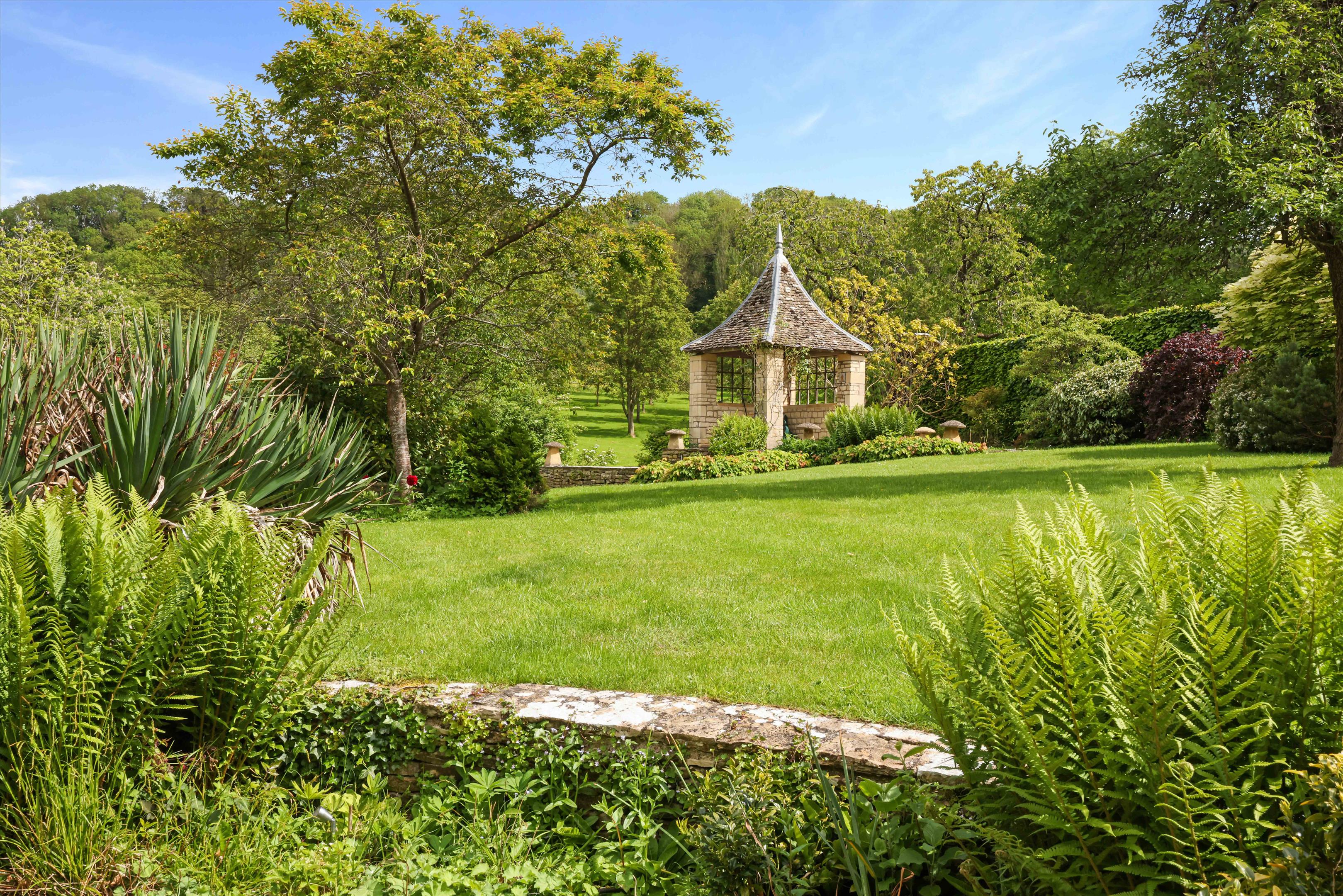 Gopshill Lane, Gretton, Cheltenham, Gloucestershire, GL54