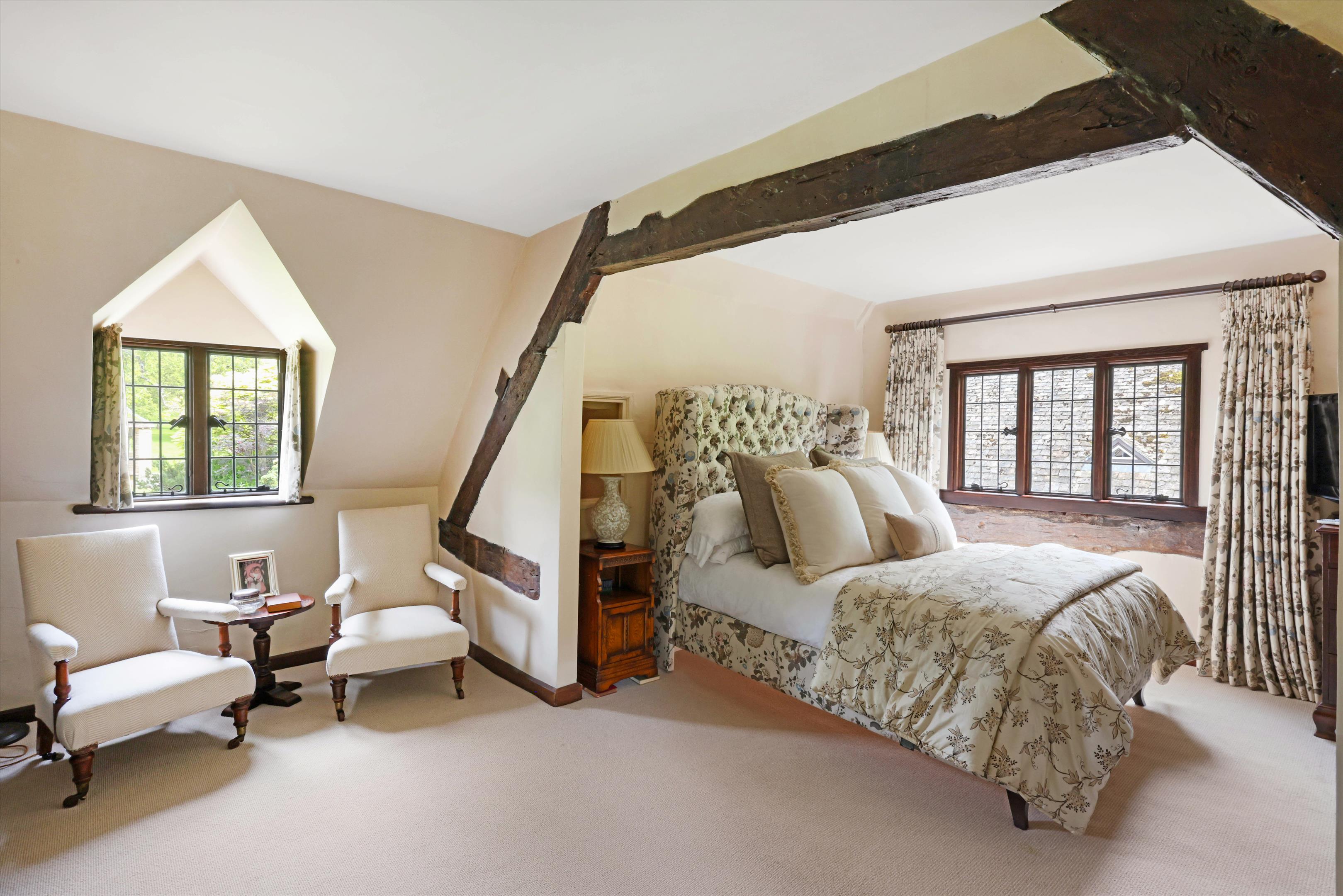 Gopshill Lane, Gretton, Cheltenham, Gloucestershire, GL54