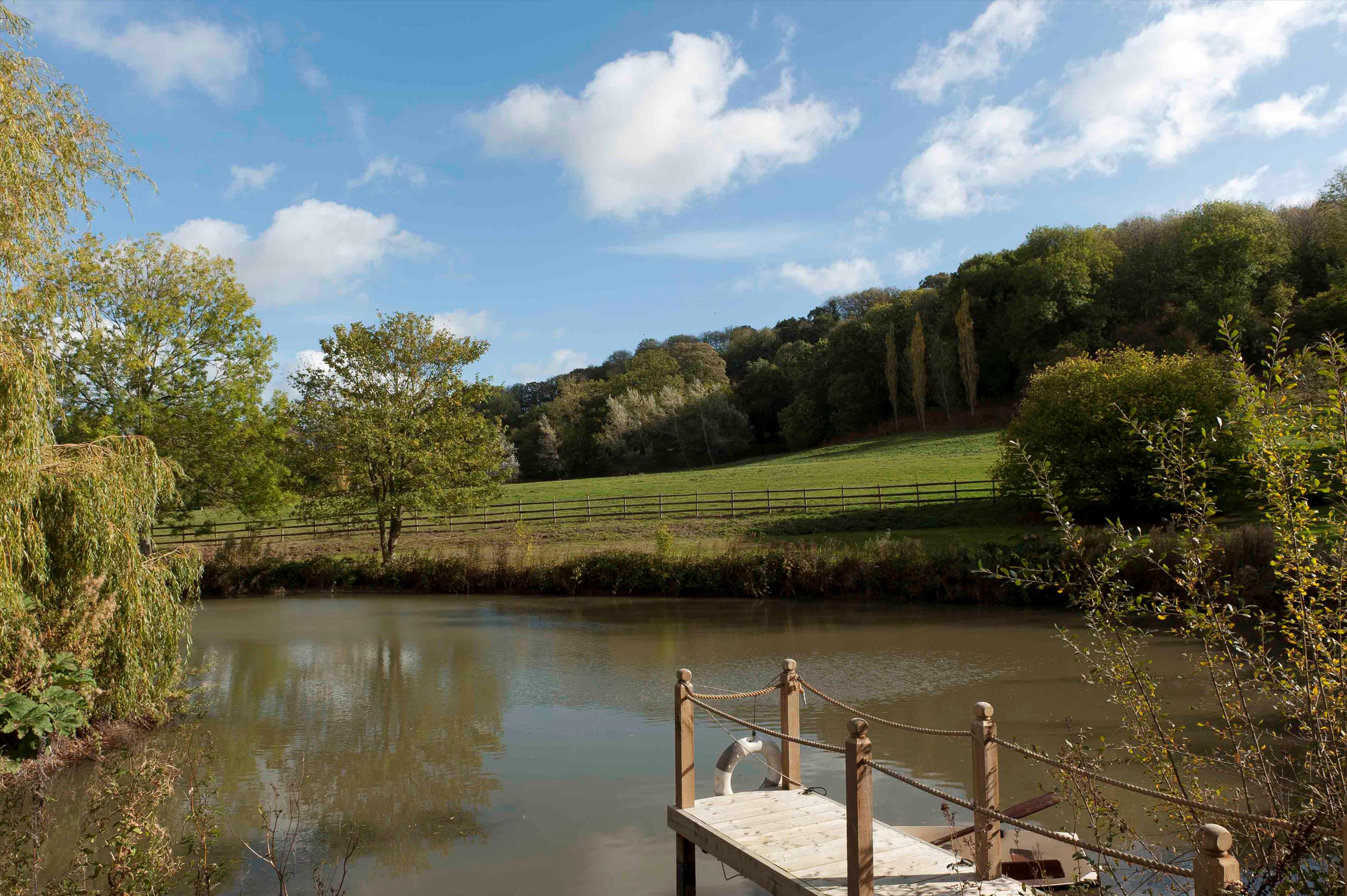 Gopshill Lane, Gretton, Cheltenham, Gloucestershire, GL54