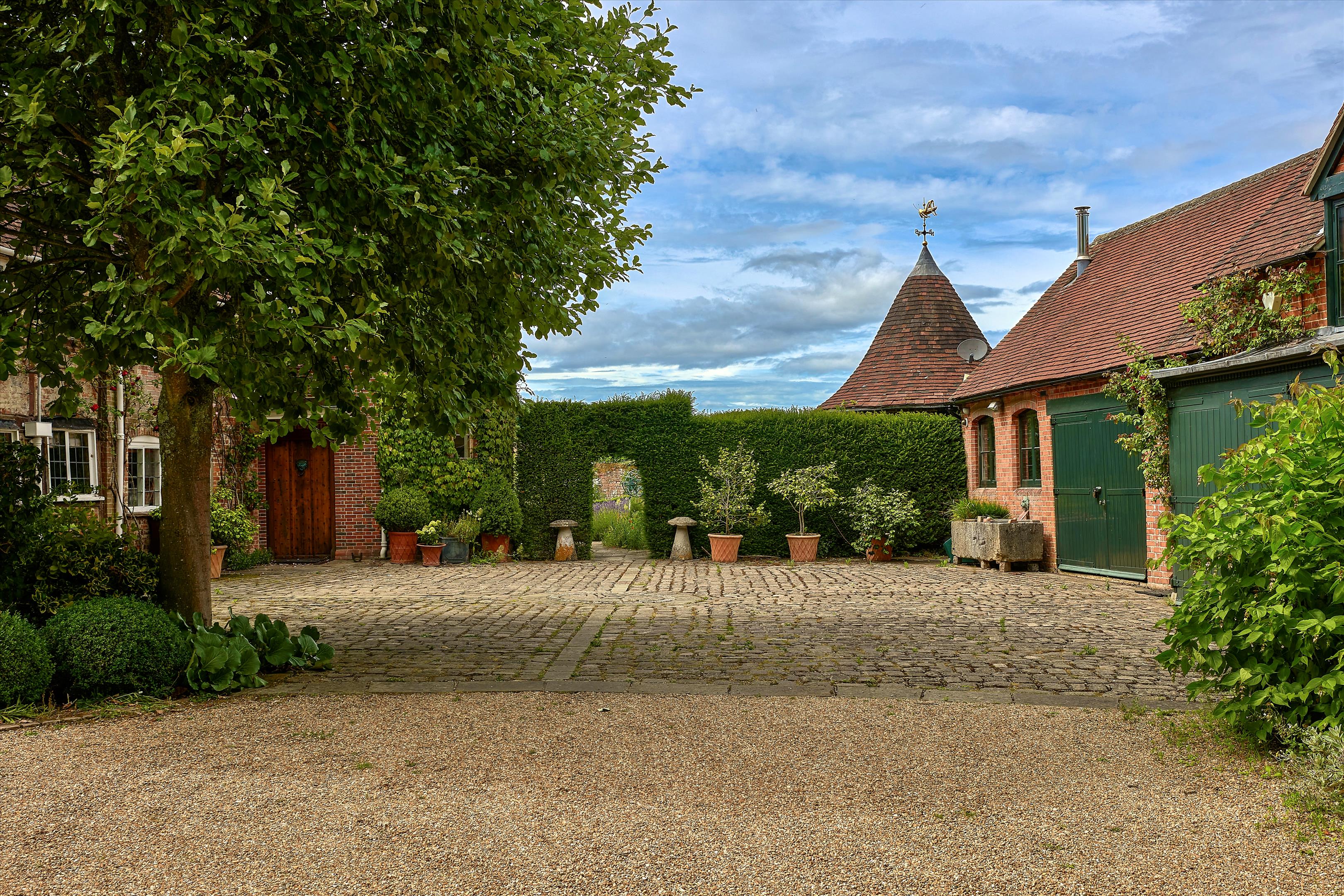Upper Froyle, Alton, Hampshire, GU34