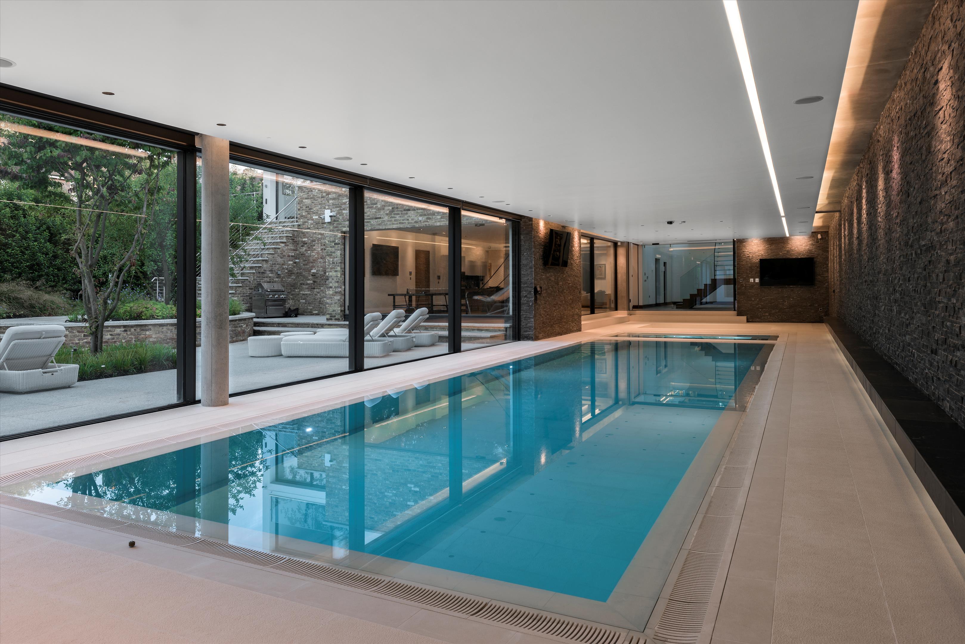 The Warren, Radlett, Hertfordshire, WD7