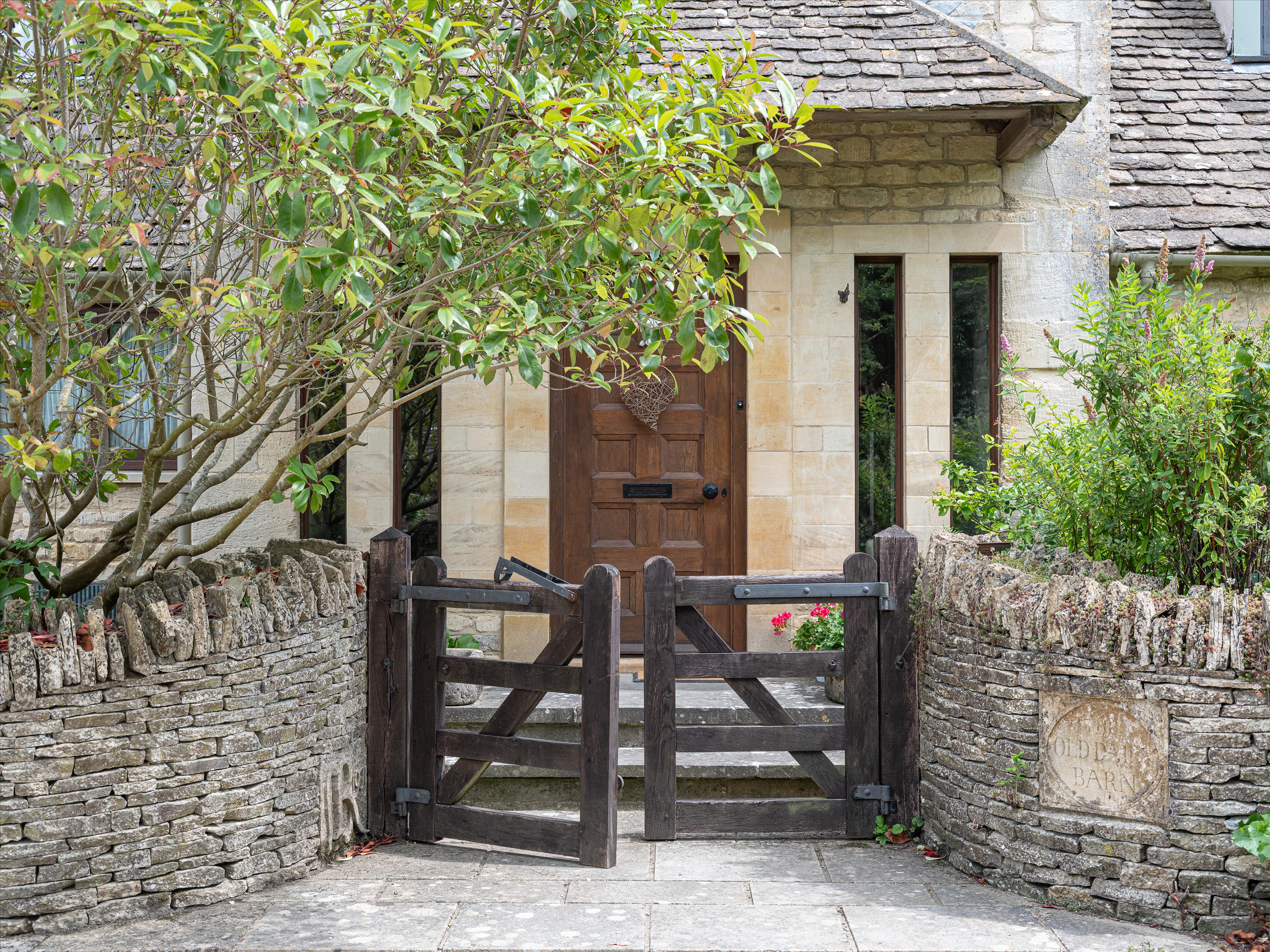 Awkward Hill, Bibury, Cirencester, Gloucestershire, GL7