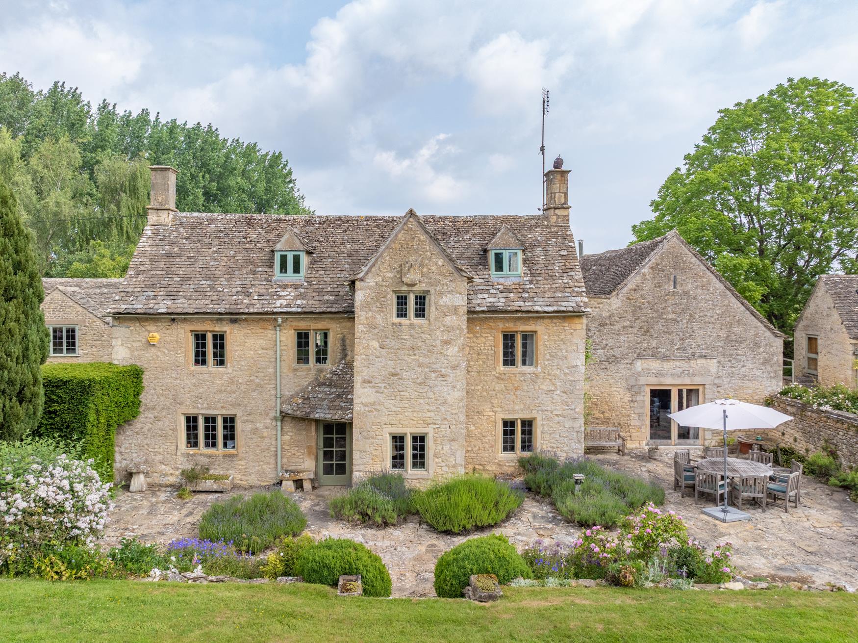 Little Barrington, Near Burford, OX18