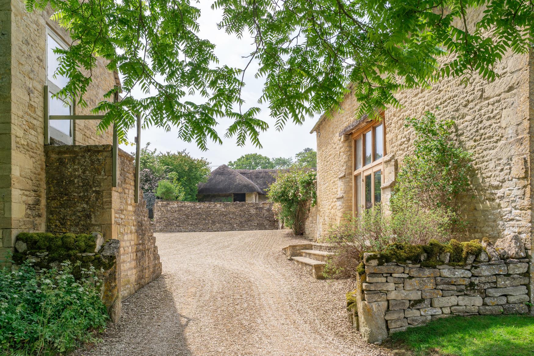 Little Barrington, Near Burford, OX18