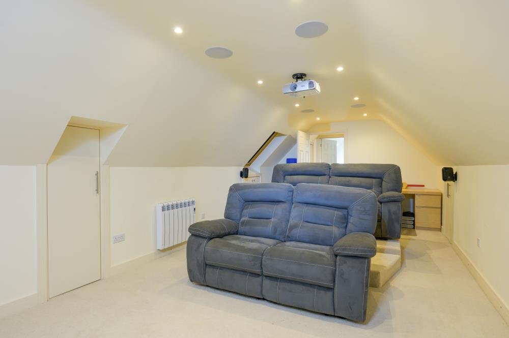 Cowcombe Hill, Chalford, Stroud, Gloucestershire GL6