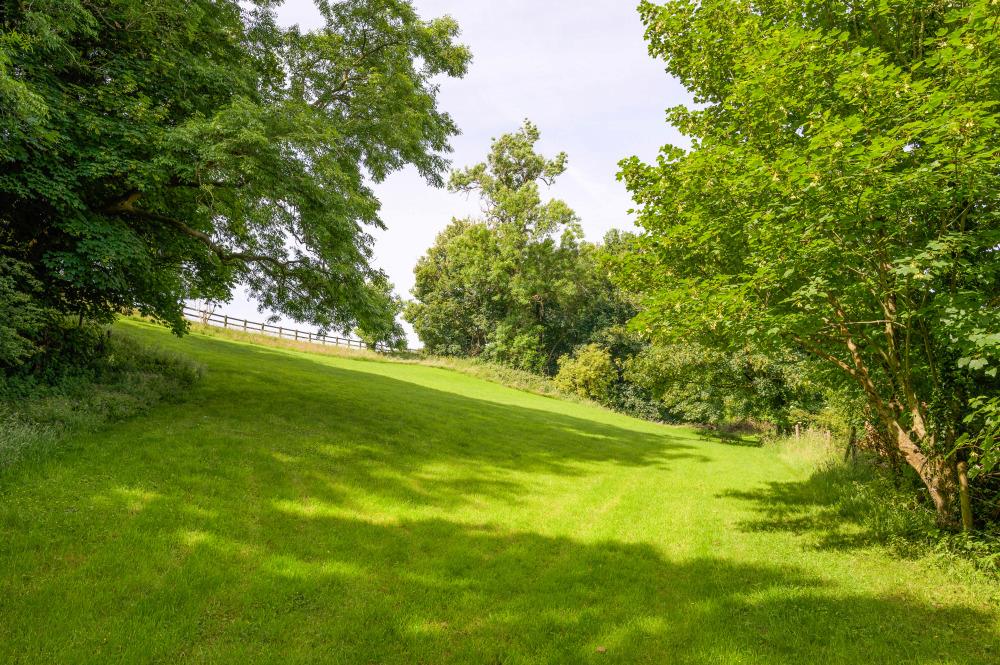 Cowcombe Hill, Chalford, Stroud, Gloucestershire GL6