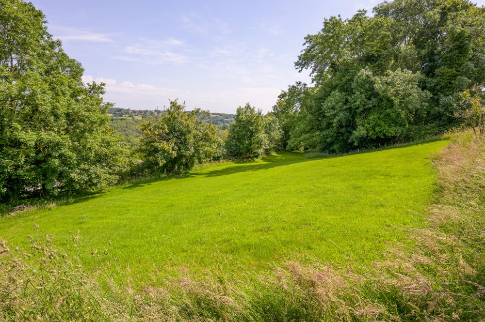 Cowcombe Hill, Chalford, Stroud, Gloucestershire GL6