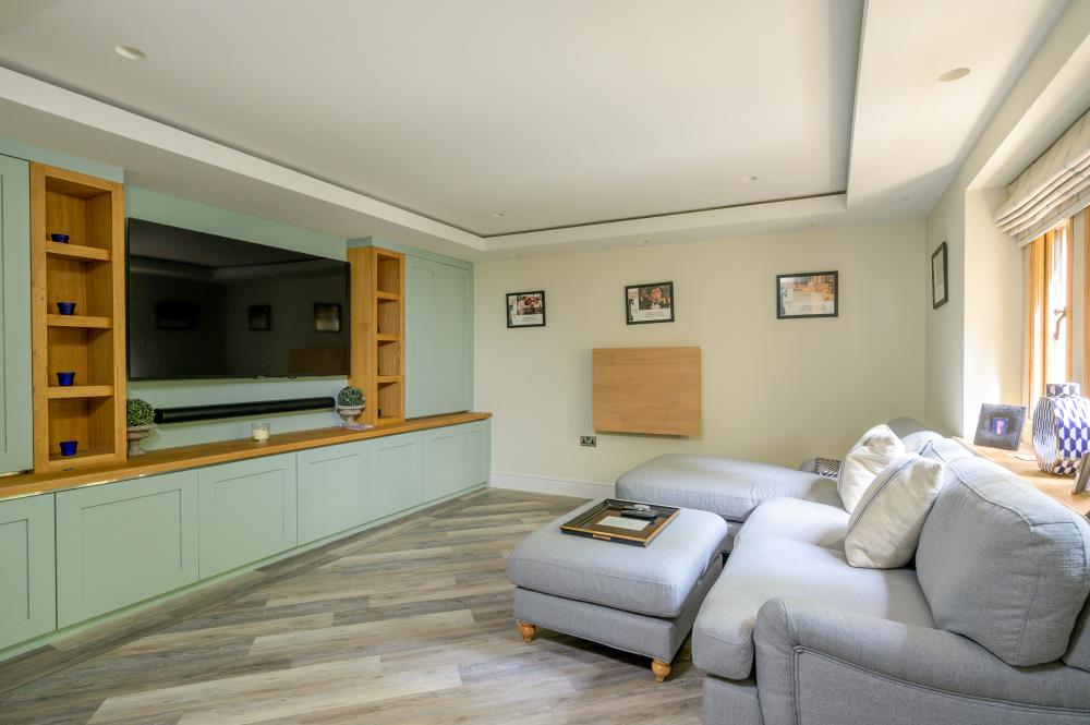 Cowcombe Hill, Chalford, Stroud, Gloucestershire GL6