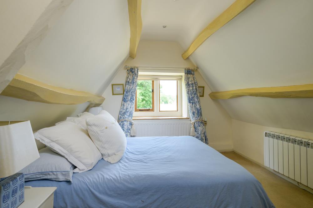 Cowcombe Hill, Chalford, Stroud, Gloucestershire GL6