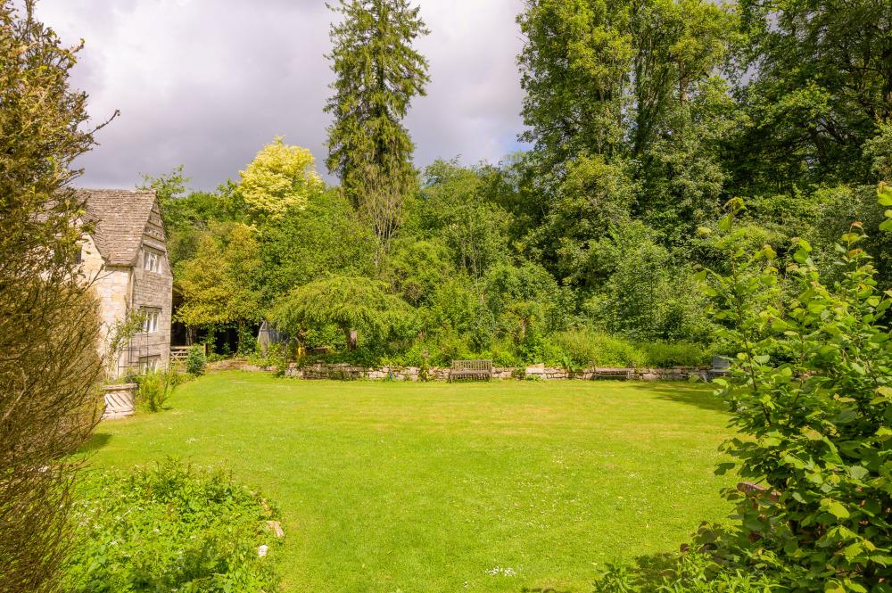 Frampton Mansell, Stroud, Gloucestershire GL6