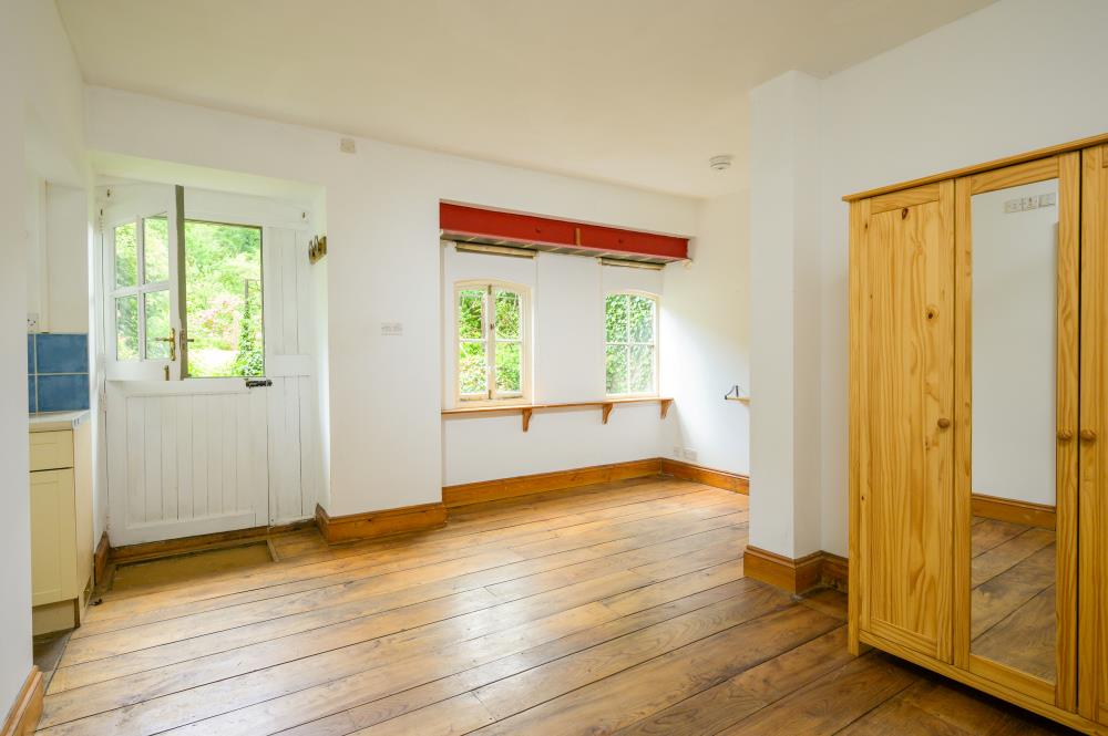 Frampton Mansell, Stroud, Gloucestershire GL6