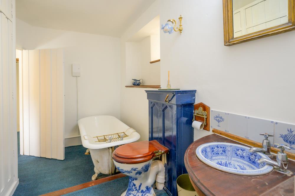 Frampton Mansell, Stroud, Gloucestershire GL6