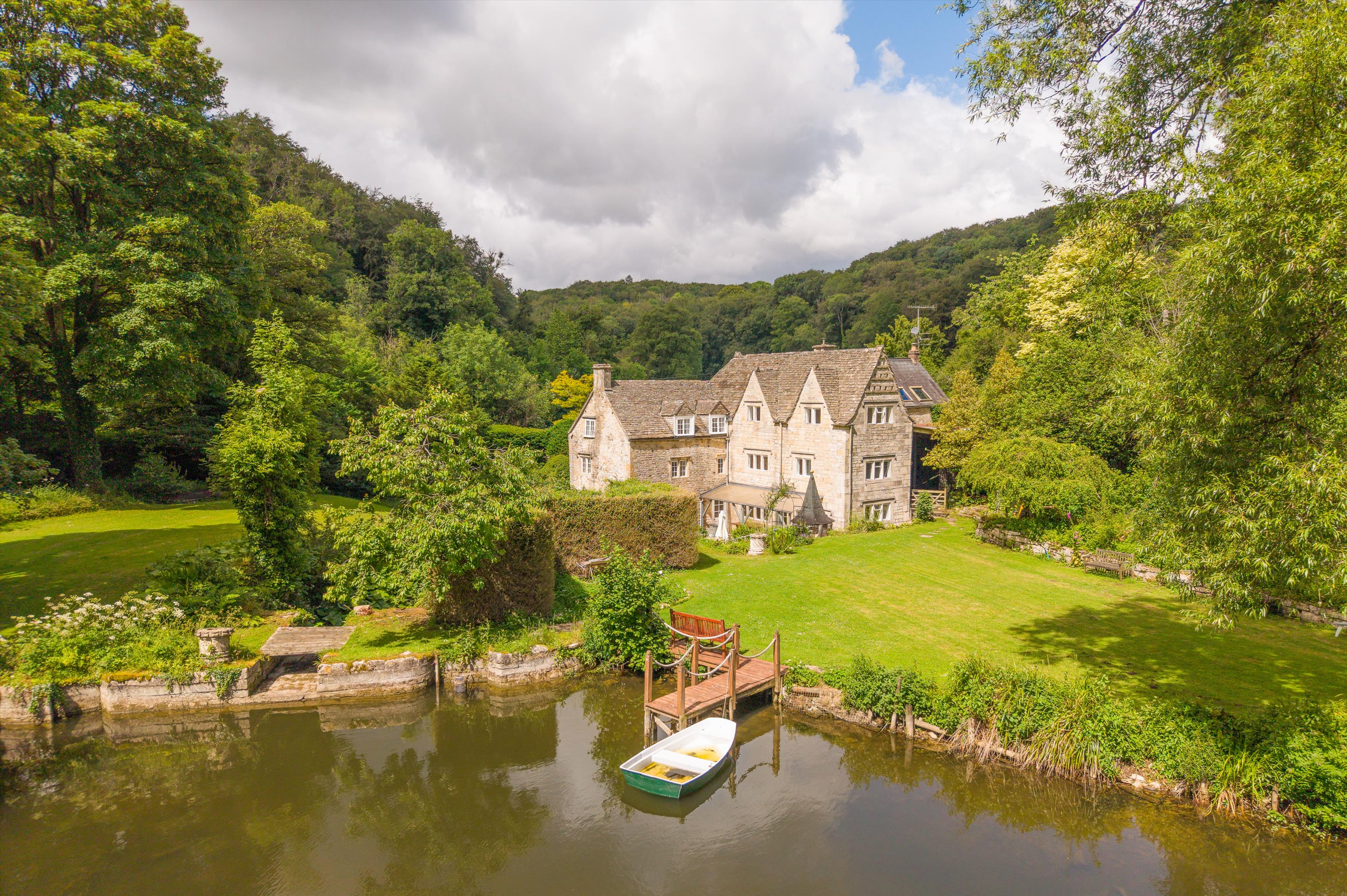 Frampton Mansell, Stroud, Gloucestershire GL6