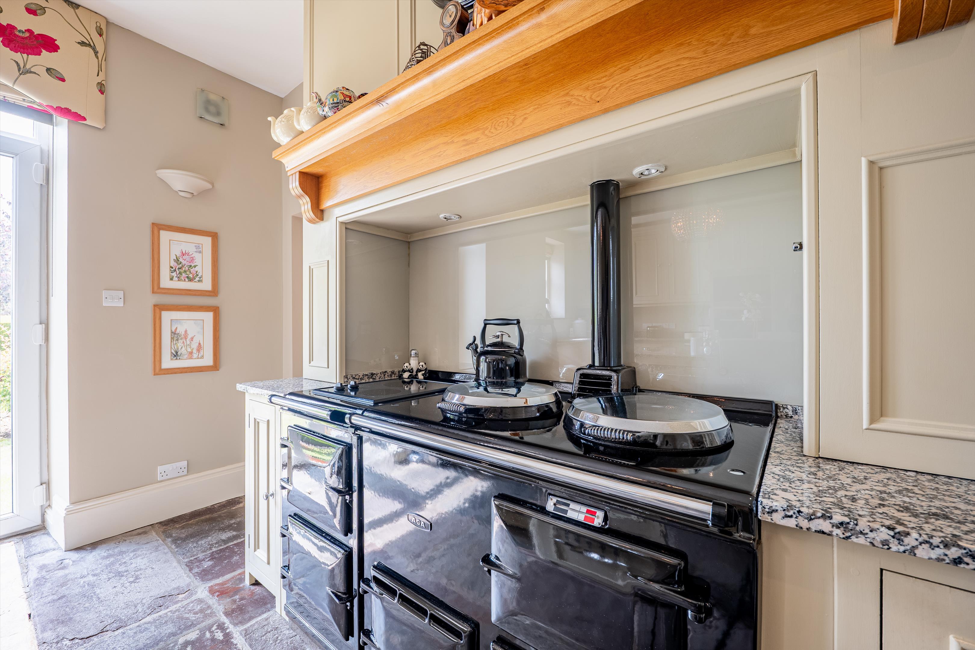 West End, Wickwar, Wotton-under-Edge, Gloucestershire, GL12