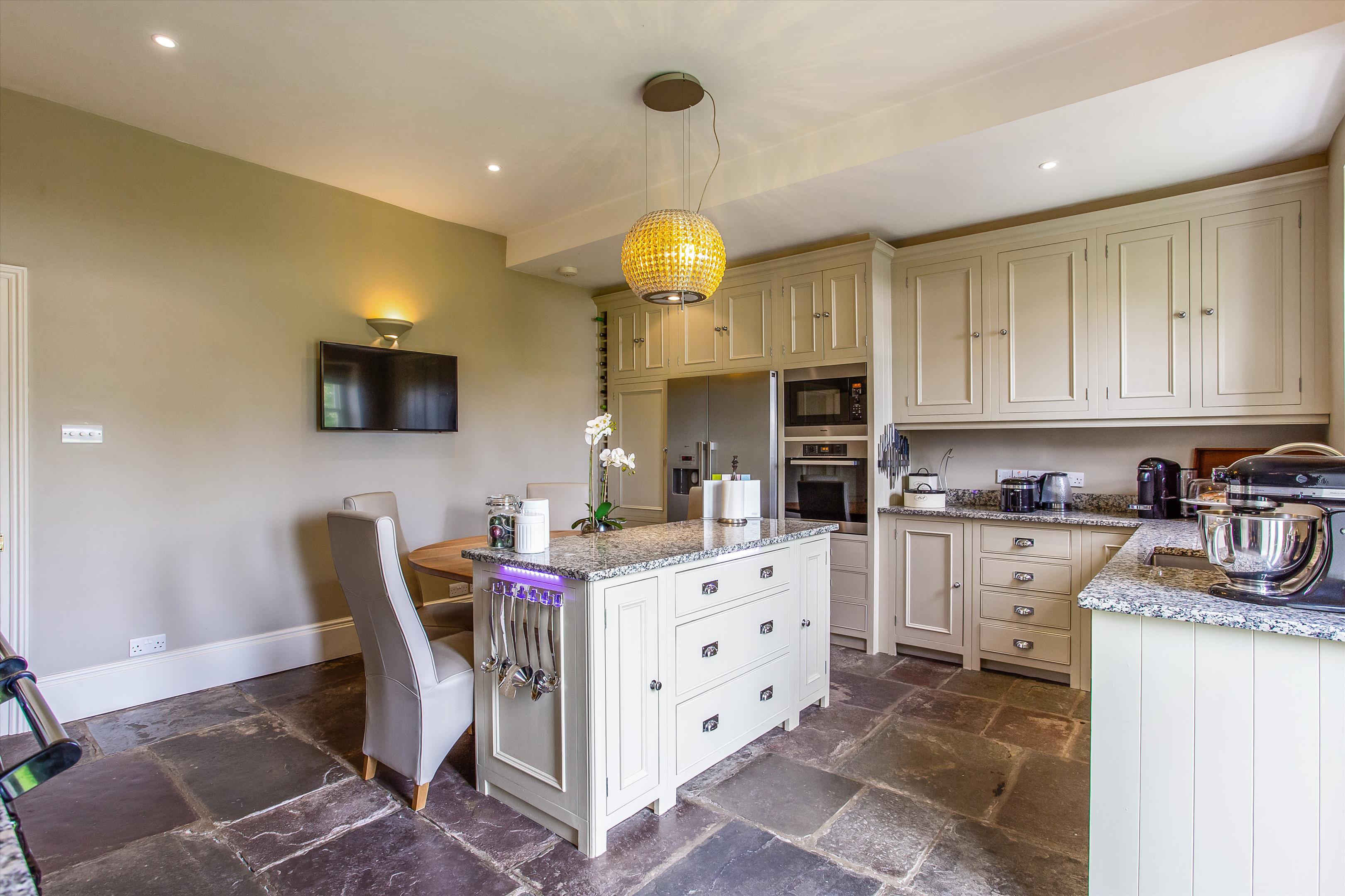 West End, Wickwar, Wotton-under-Edge, Gloucestershire, GL12