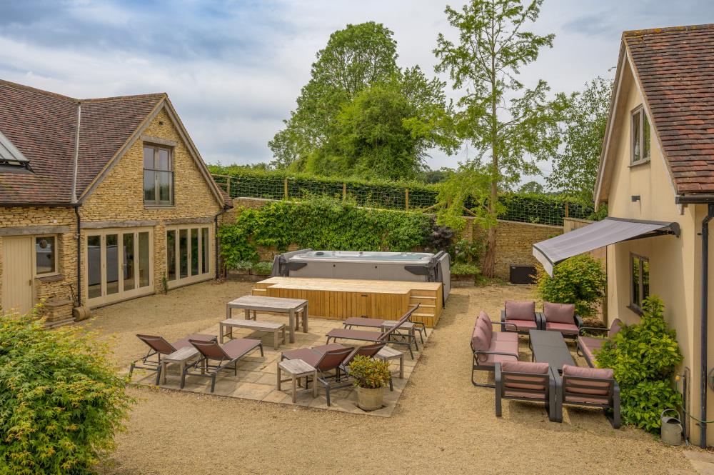 Rodbourne, Malmesbury, Wiltshire SN16