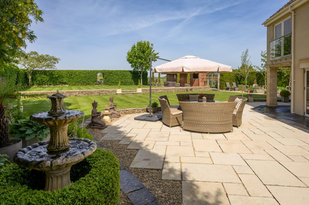 Tetbury Road, Sherston, Malmesbury, Wiltshire SN16