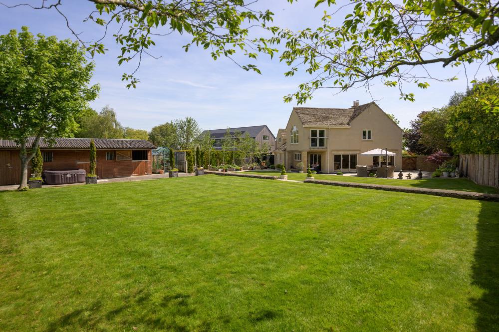 Tetbury Road, Sherston, Malmesbury, Wiltshire SN16