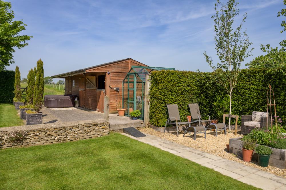 Tetbury Road, Sherston, Malmesbury, Wiltshire SN16