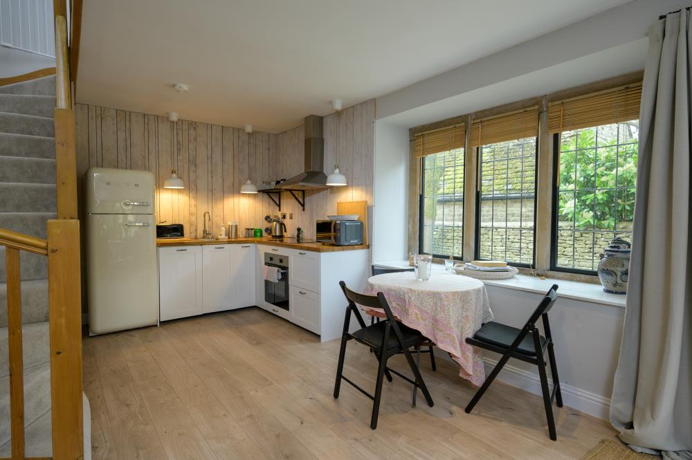 Farmington, Cheltenham, Gloucestershire GL54