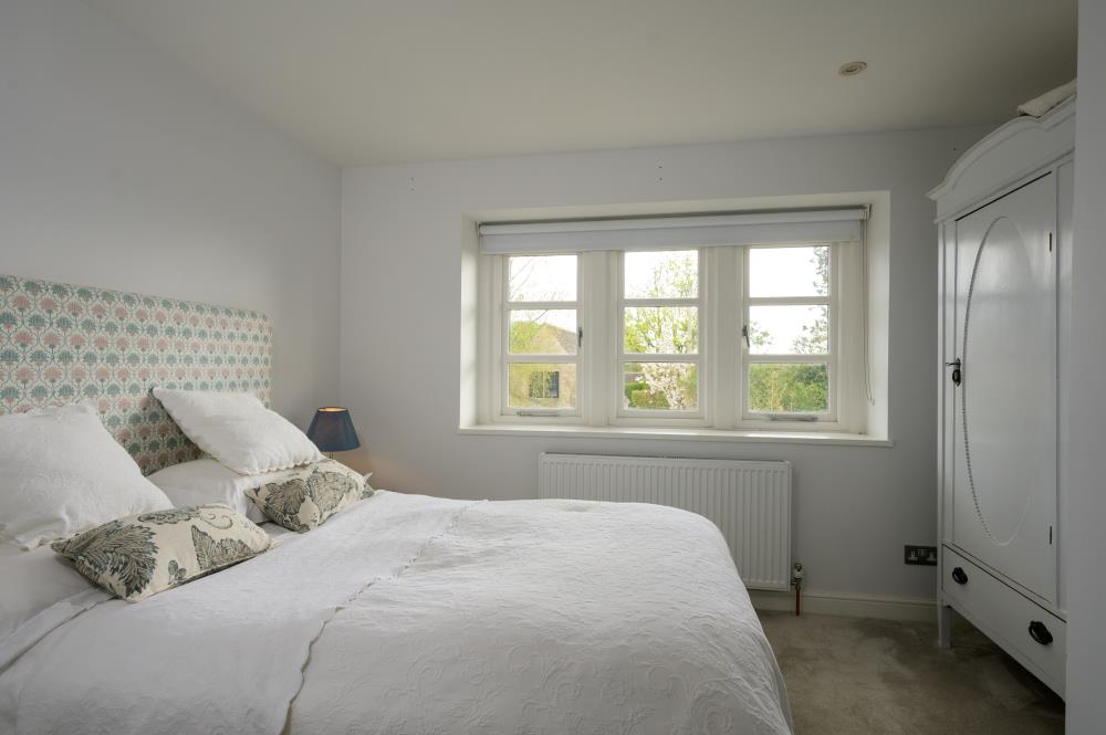 Farmington, Cheltenham, Gloucestershire GL54