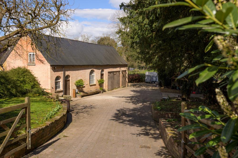 Springhill, Eastington, Stonehouse, Gloucestershire GL10