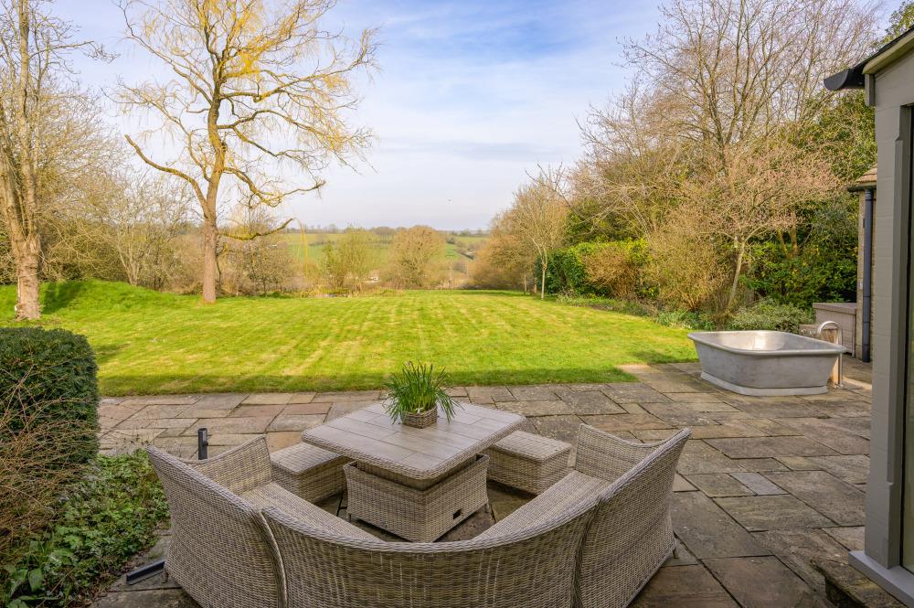 Fields Road, Chedworth, Cheltenham GL54