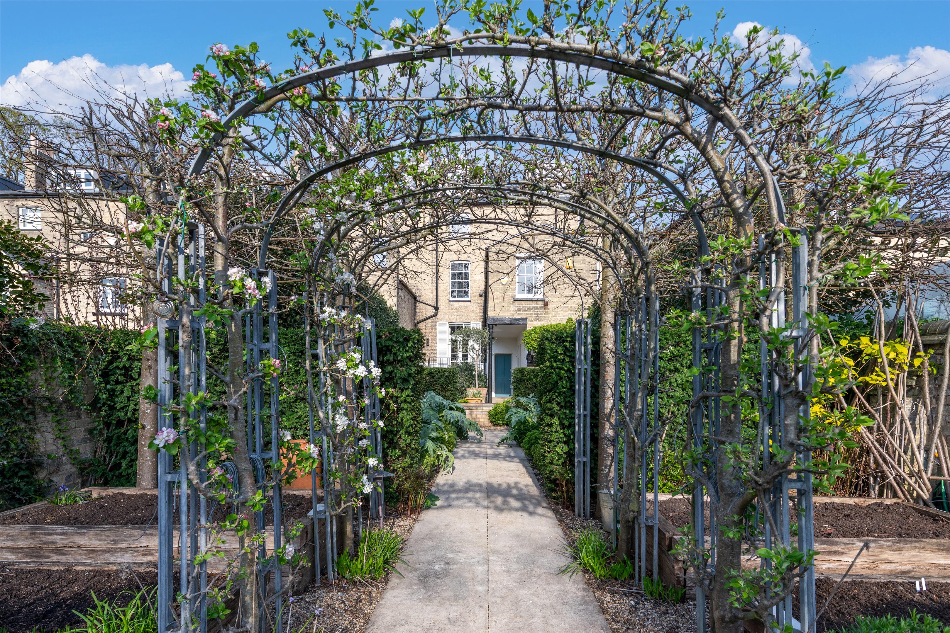 Belvoir Terrace, Cambridge, Cambridgeshire, CB2