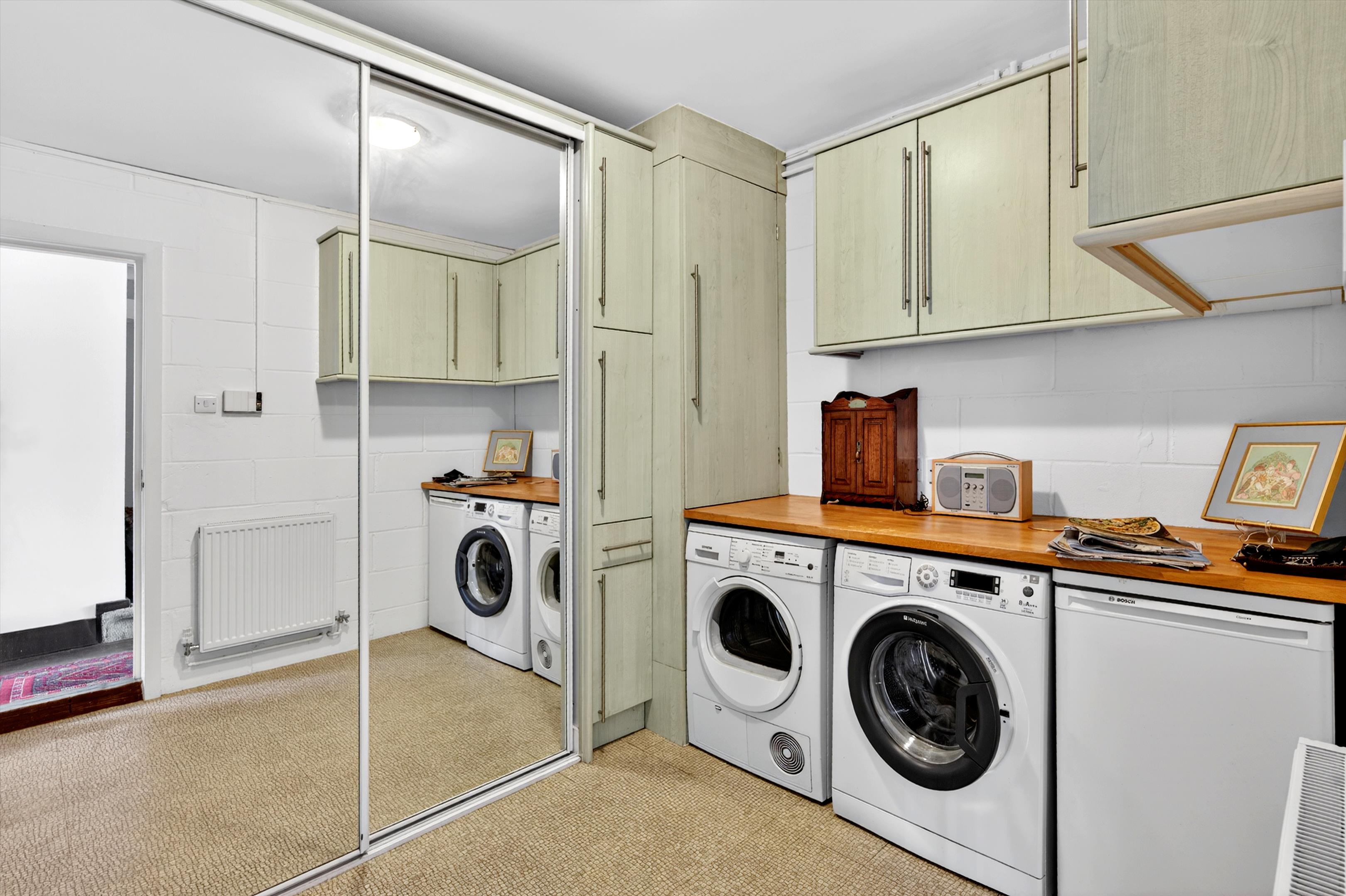 Blyths Wharf, Narrow Street, London, E14