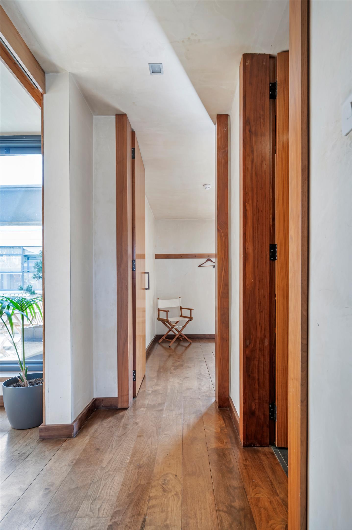 Bowling Green Lane, London, EC1R