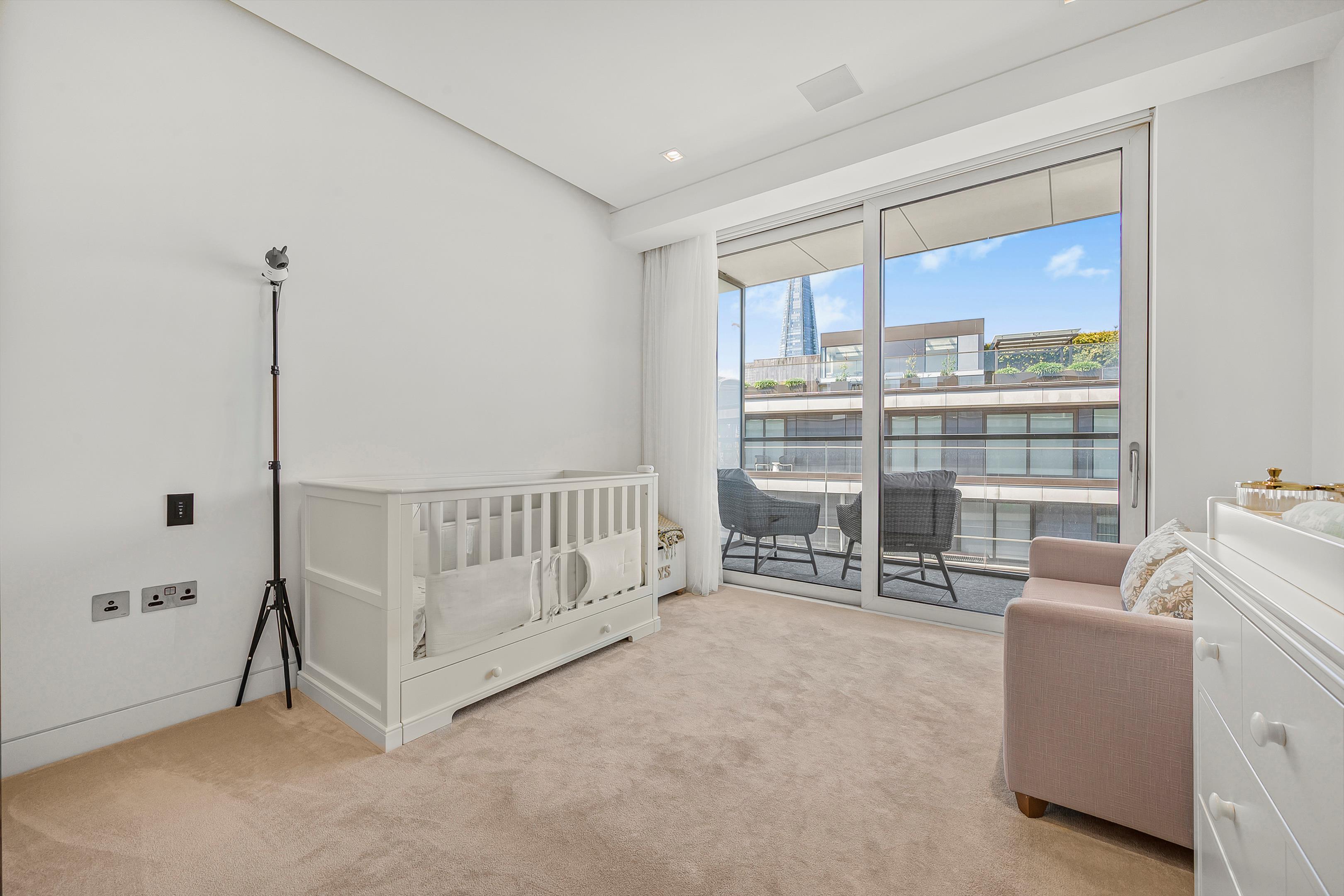 Duchess Walk, London SE1