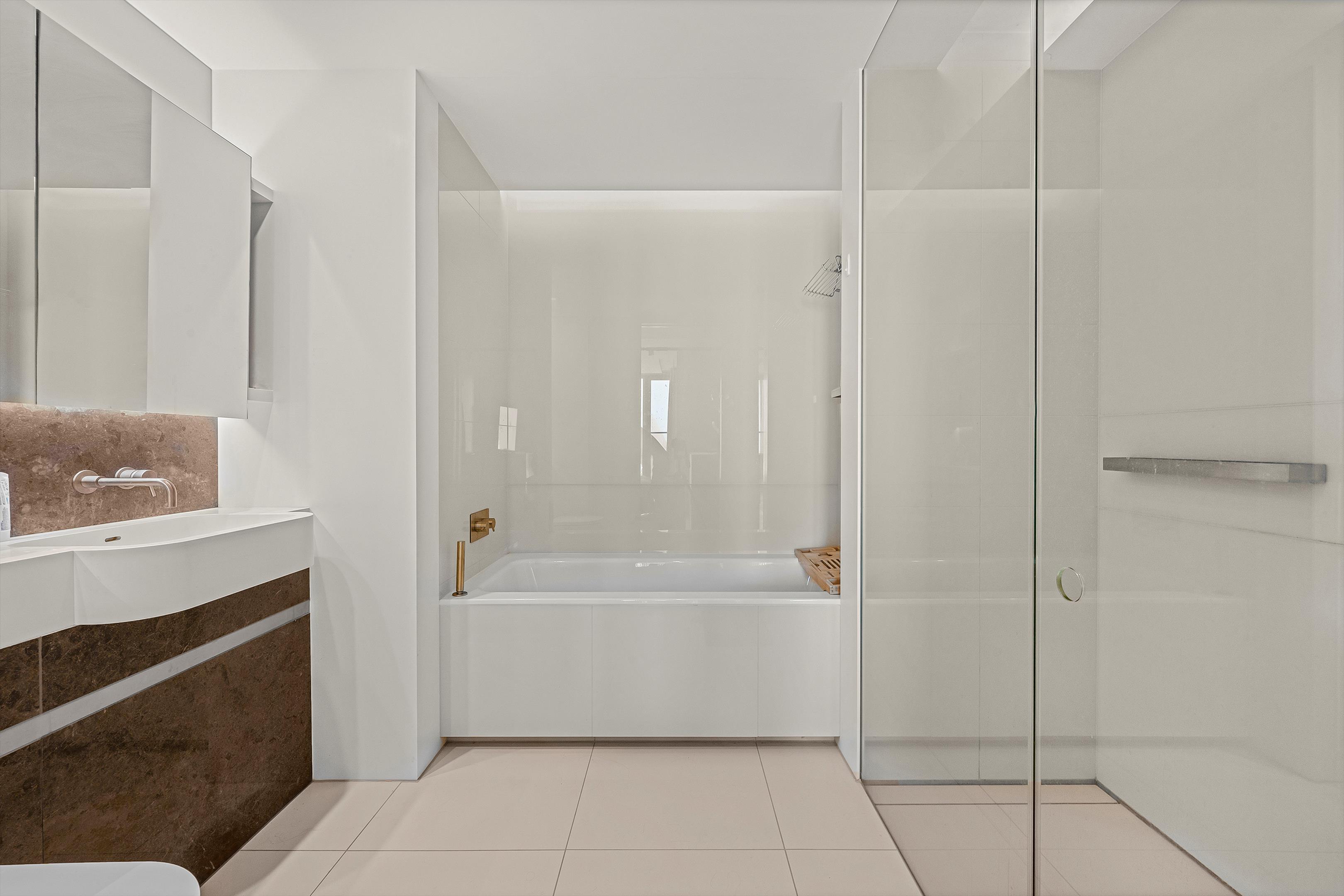 Upper Ground, London SE1