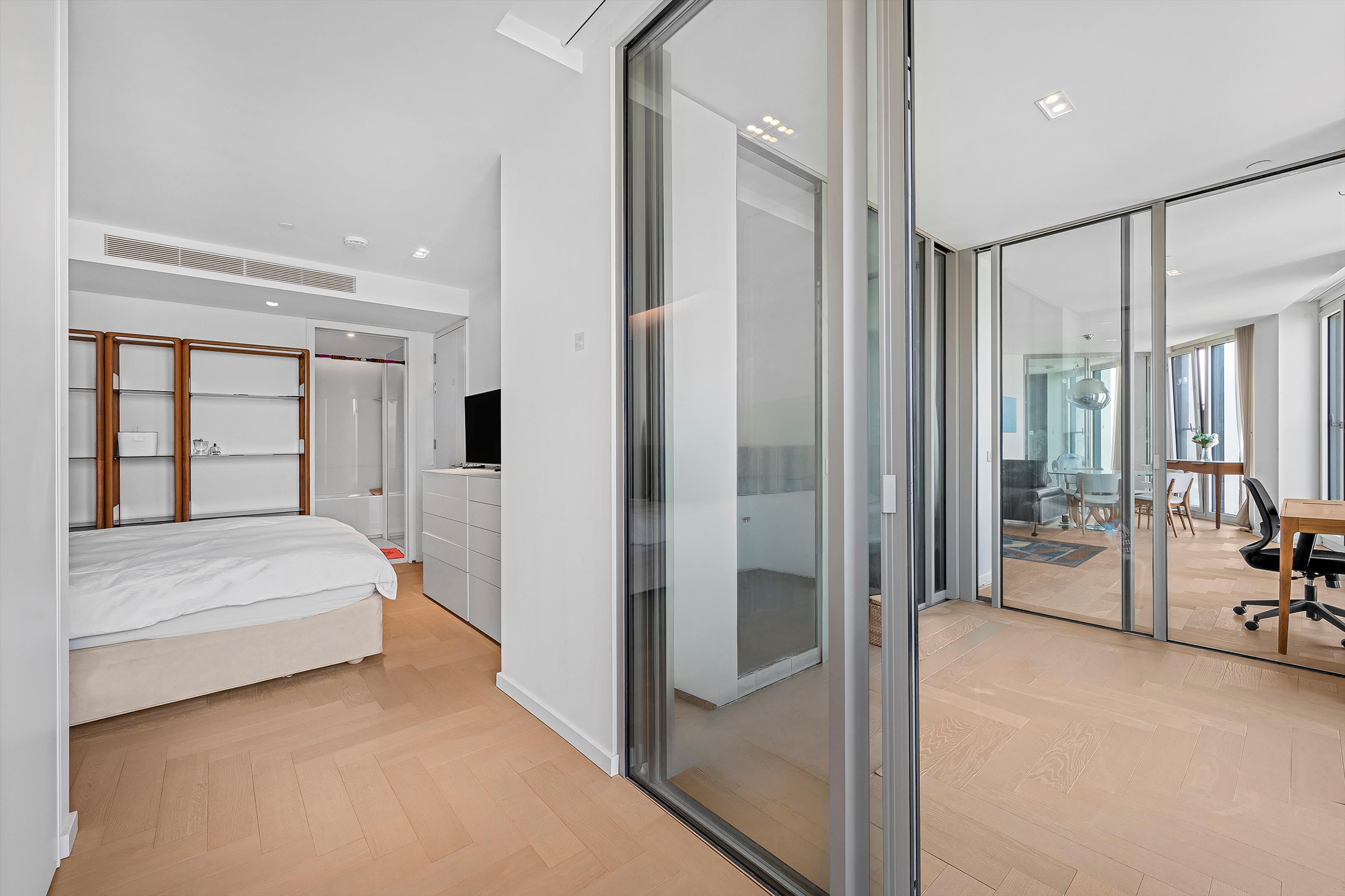 Upper Ground, London SE1