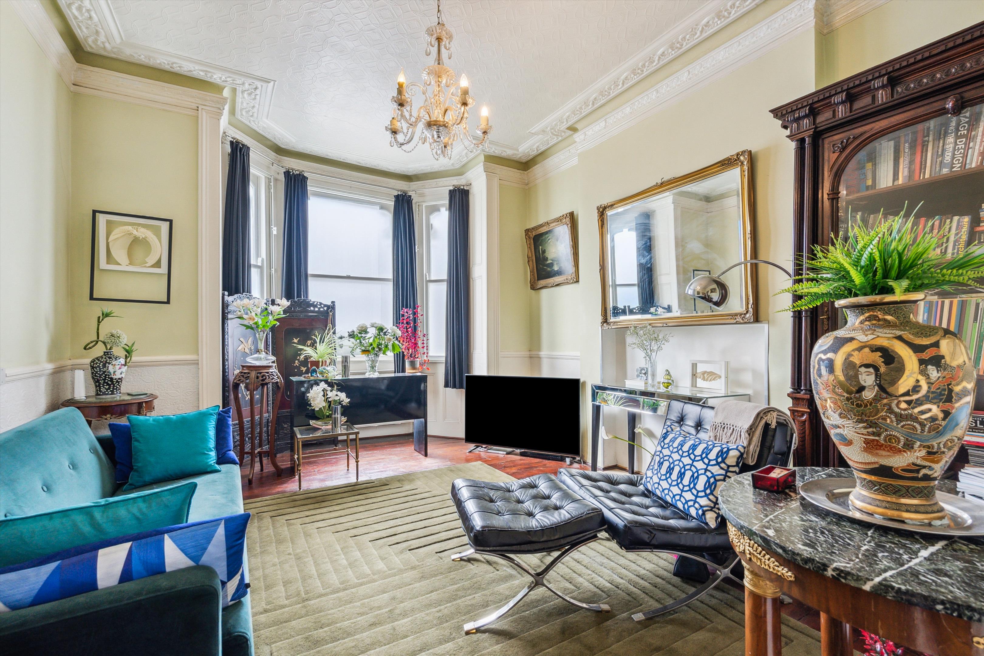 Arlington Gardens, London, W4
