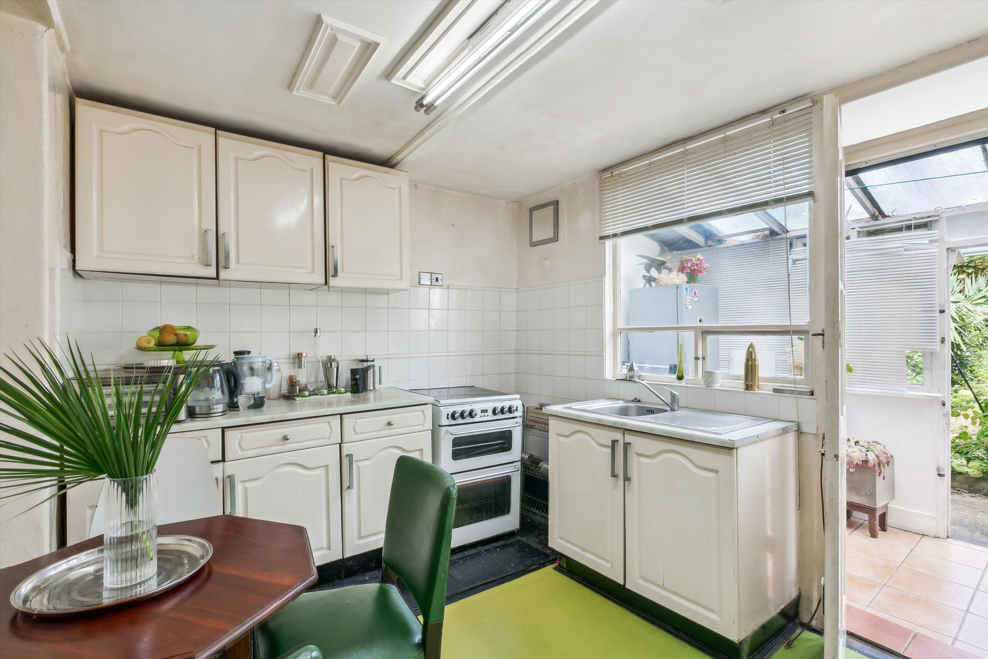 Arlington Gardens, London, W4