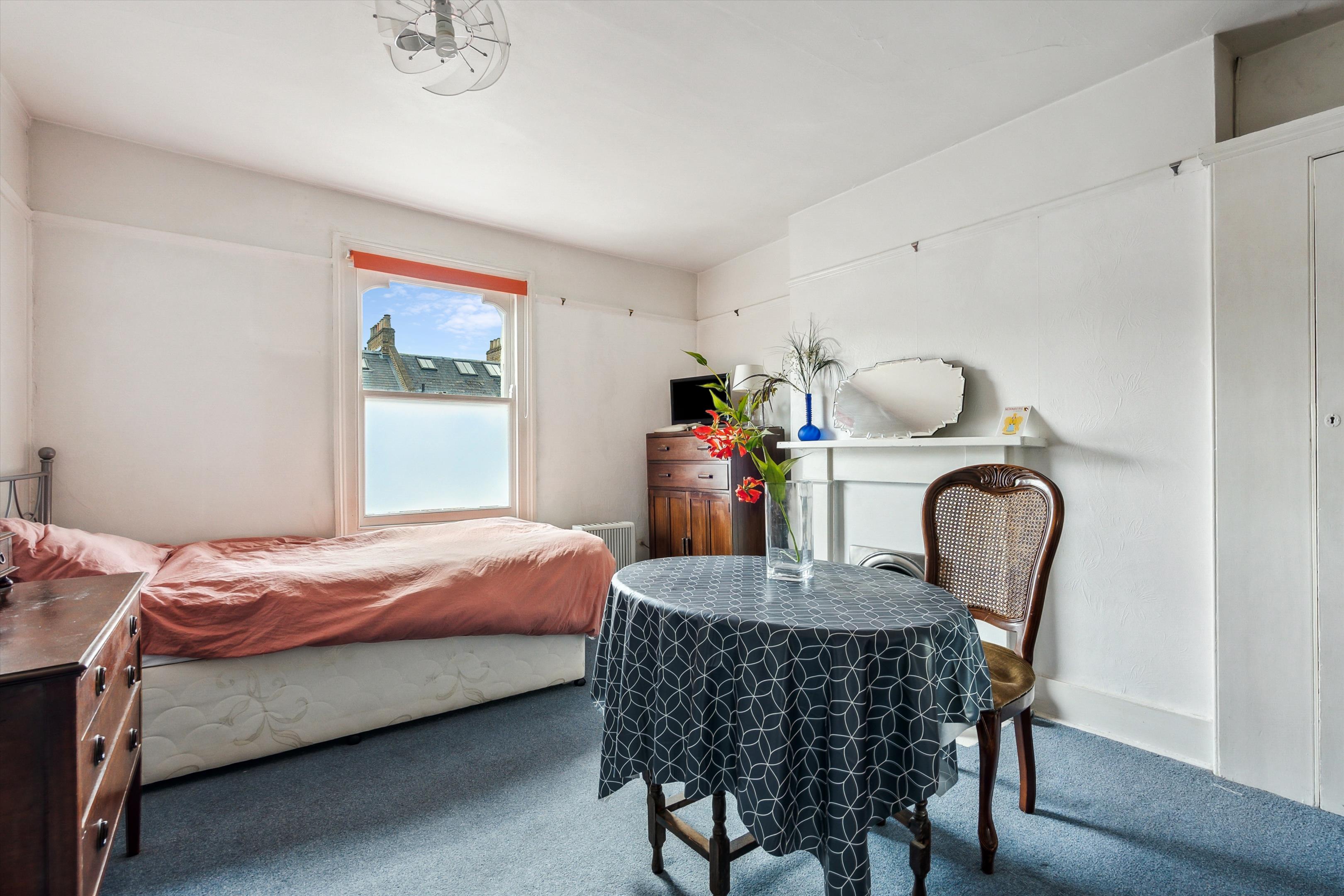 Arlington Gardens, London, W4