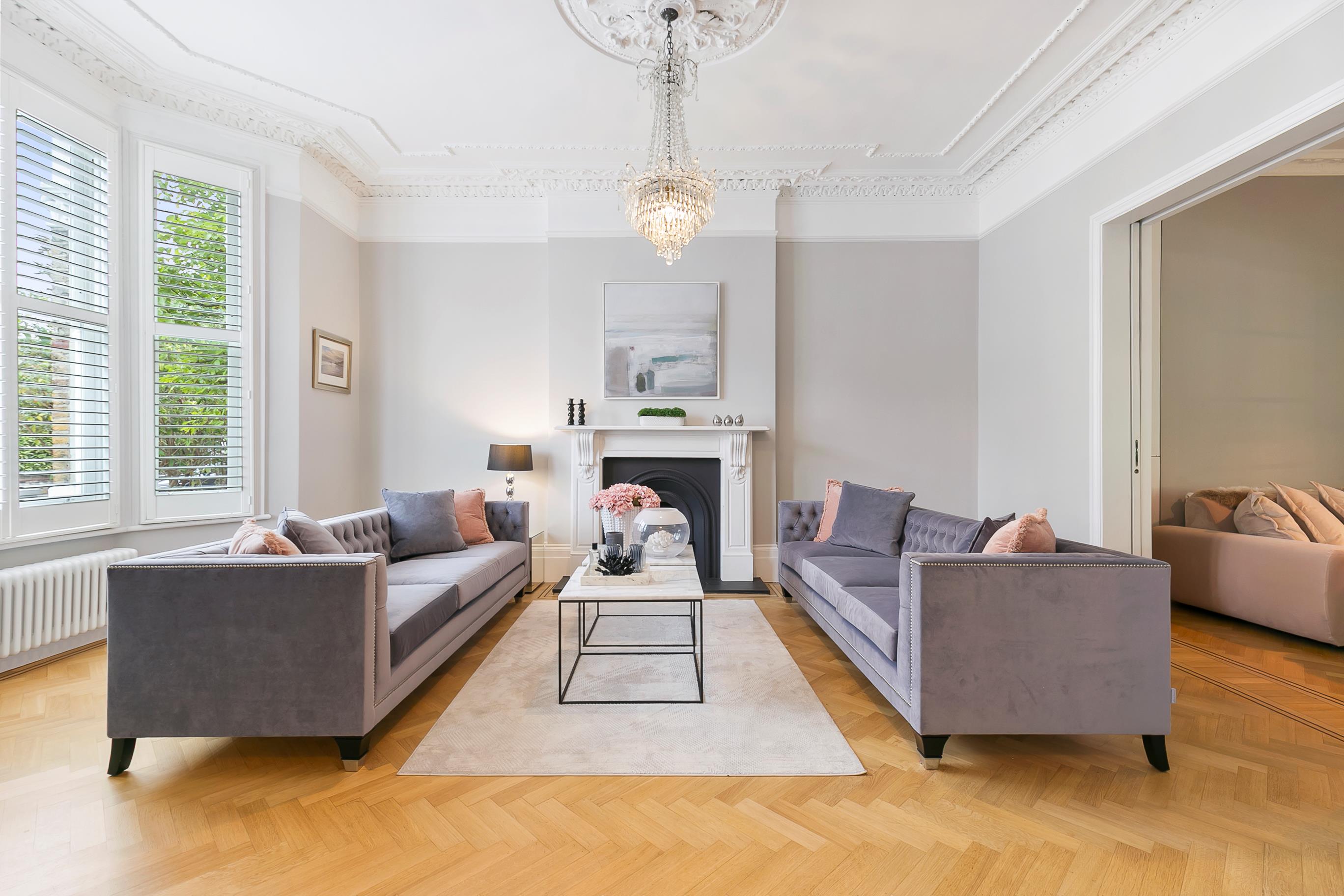 Wellesley Road, London, W4